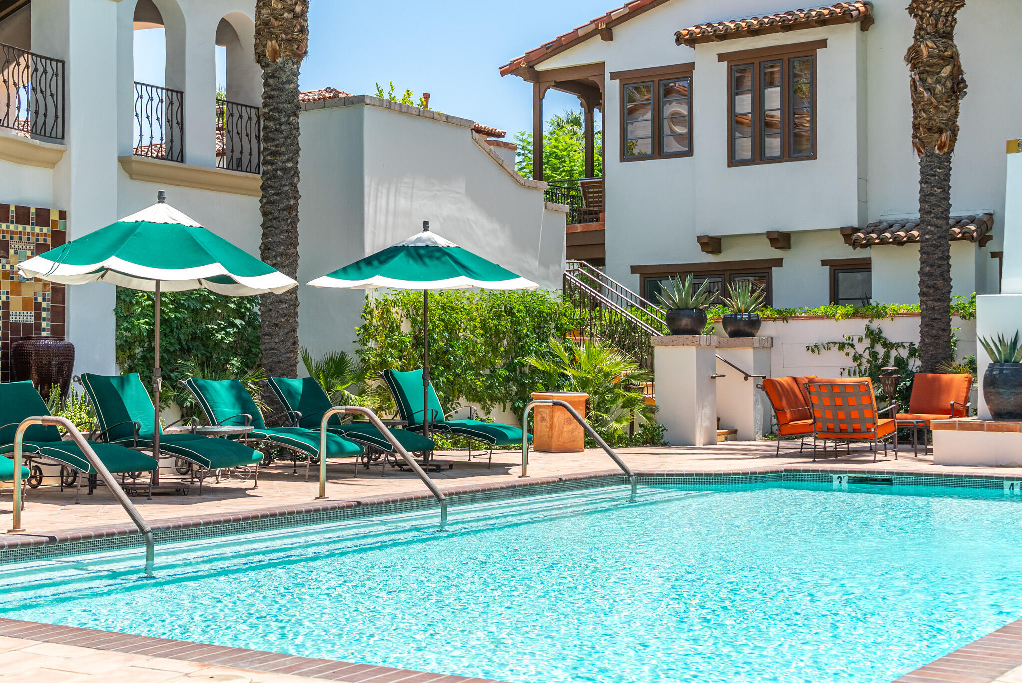 233 Calle La Soledad