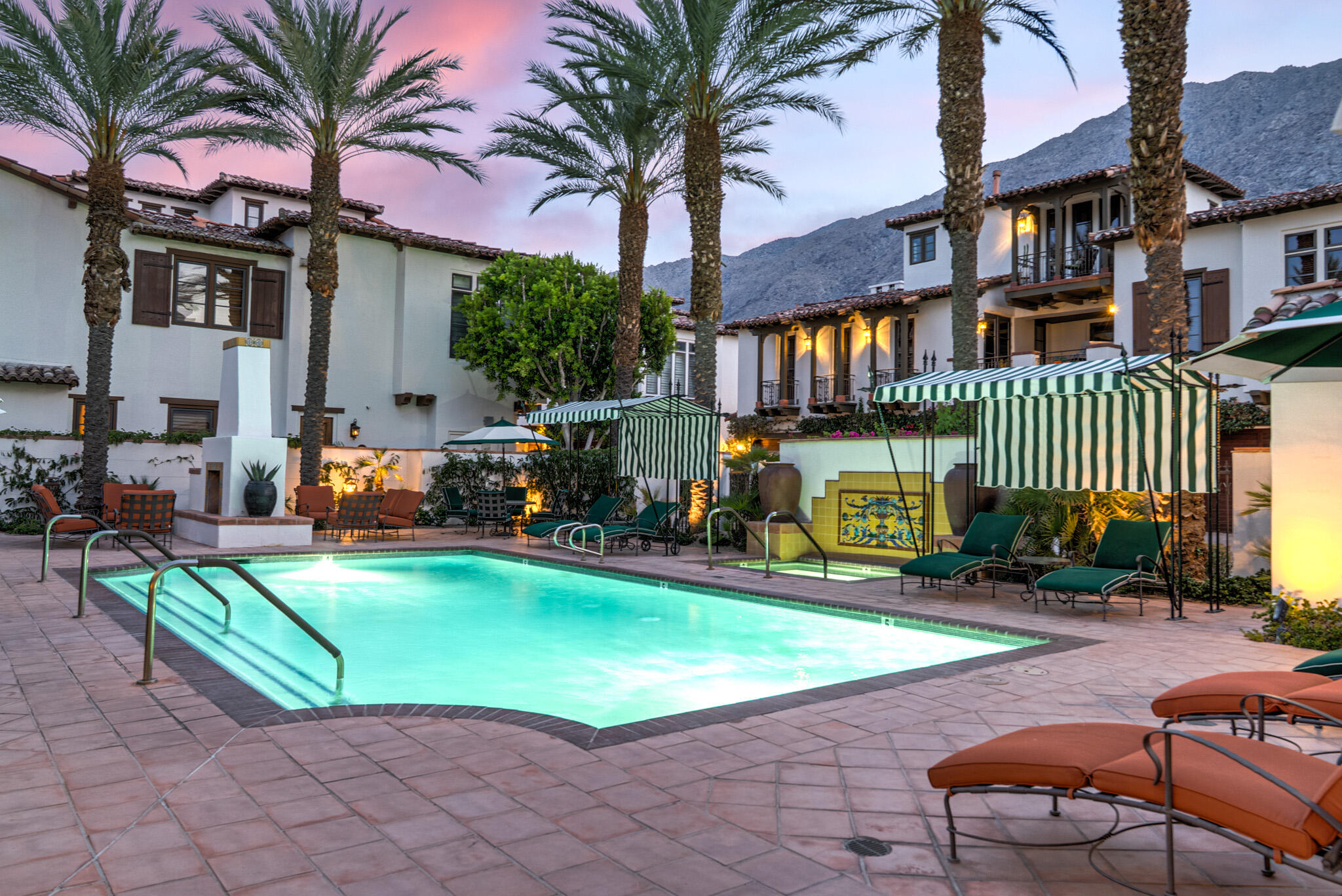 233 Calle La Soledad