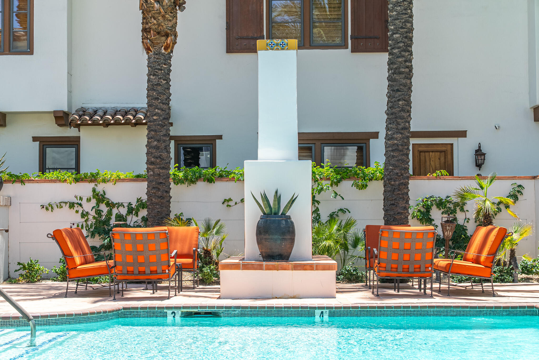 233 Calle La Soledad