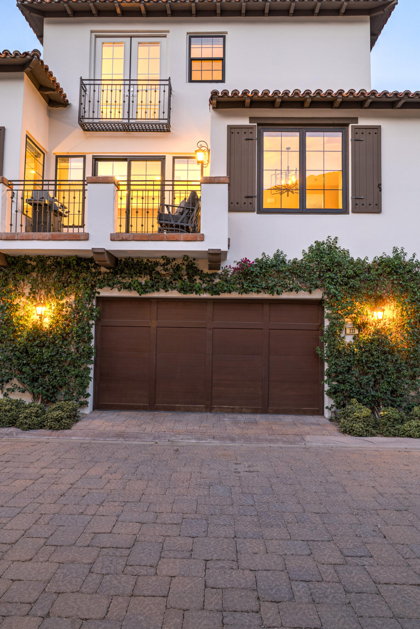 233 Calle La Soledad