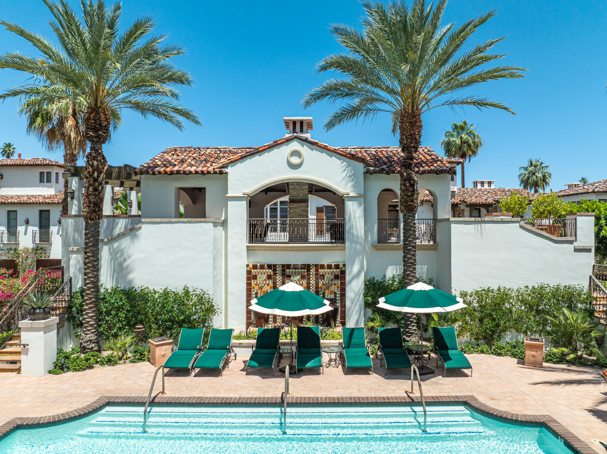 233 Calle La Soledad