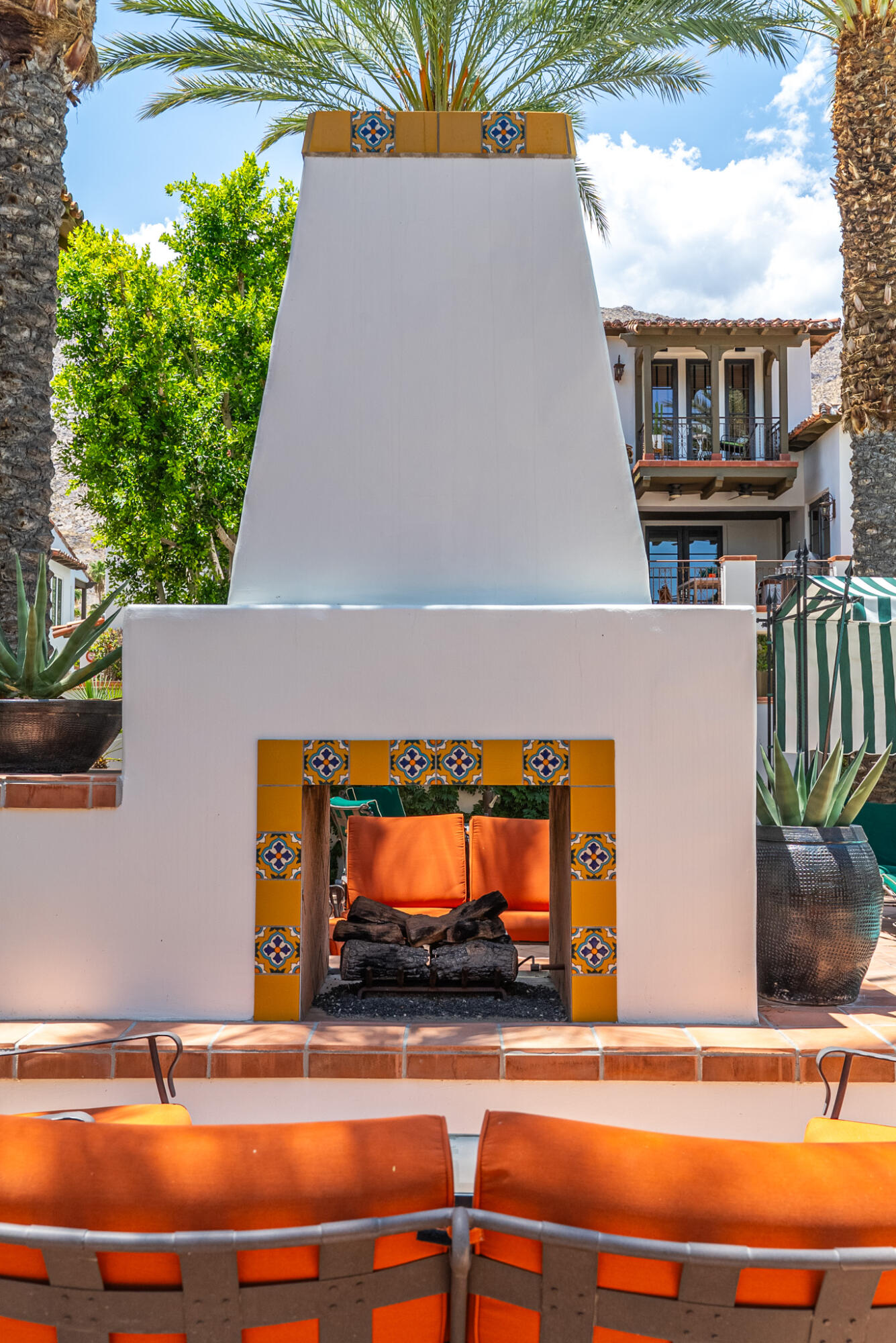 233 Calle La Soledad