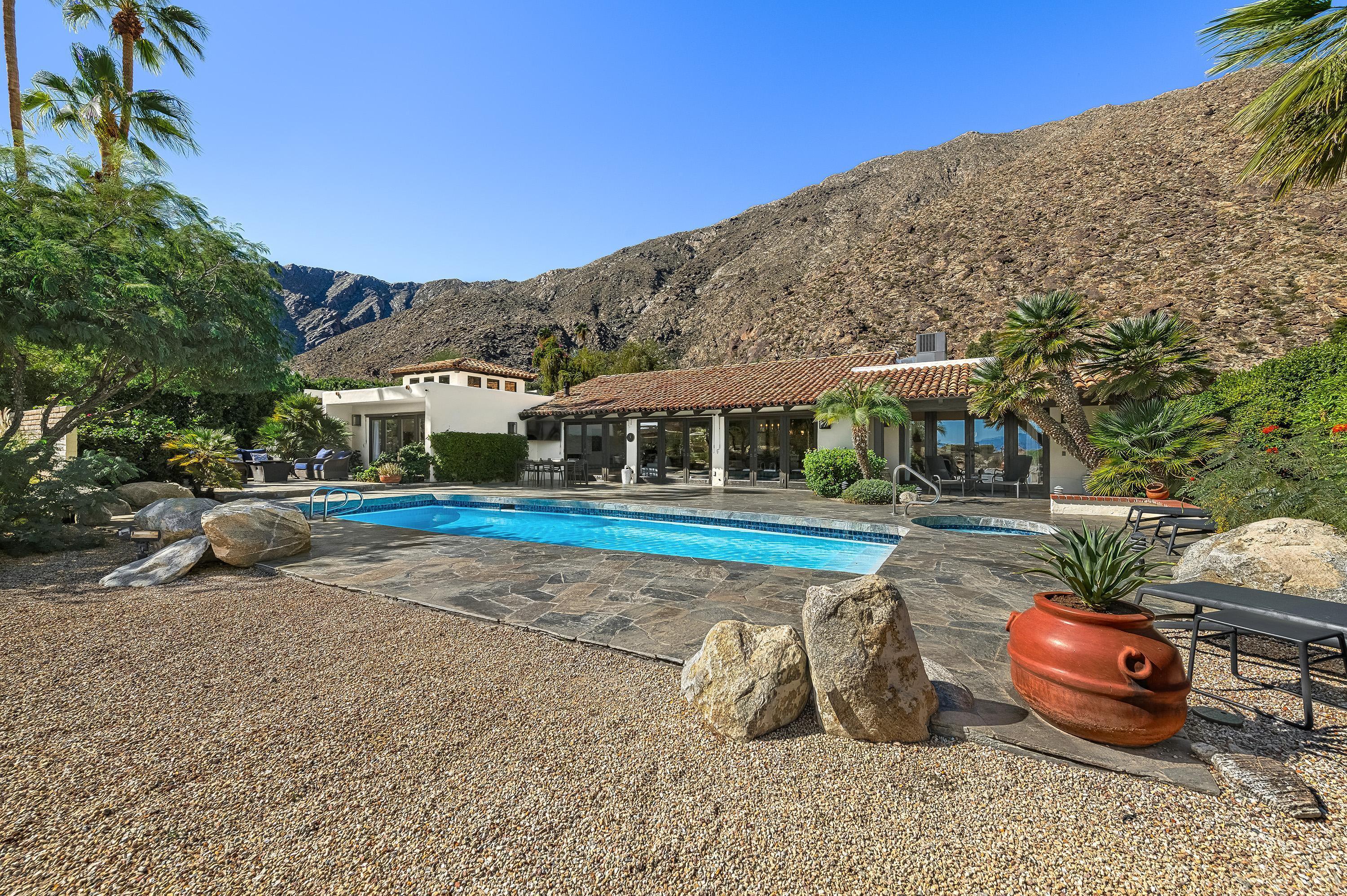 600 S La Mirada RD