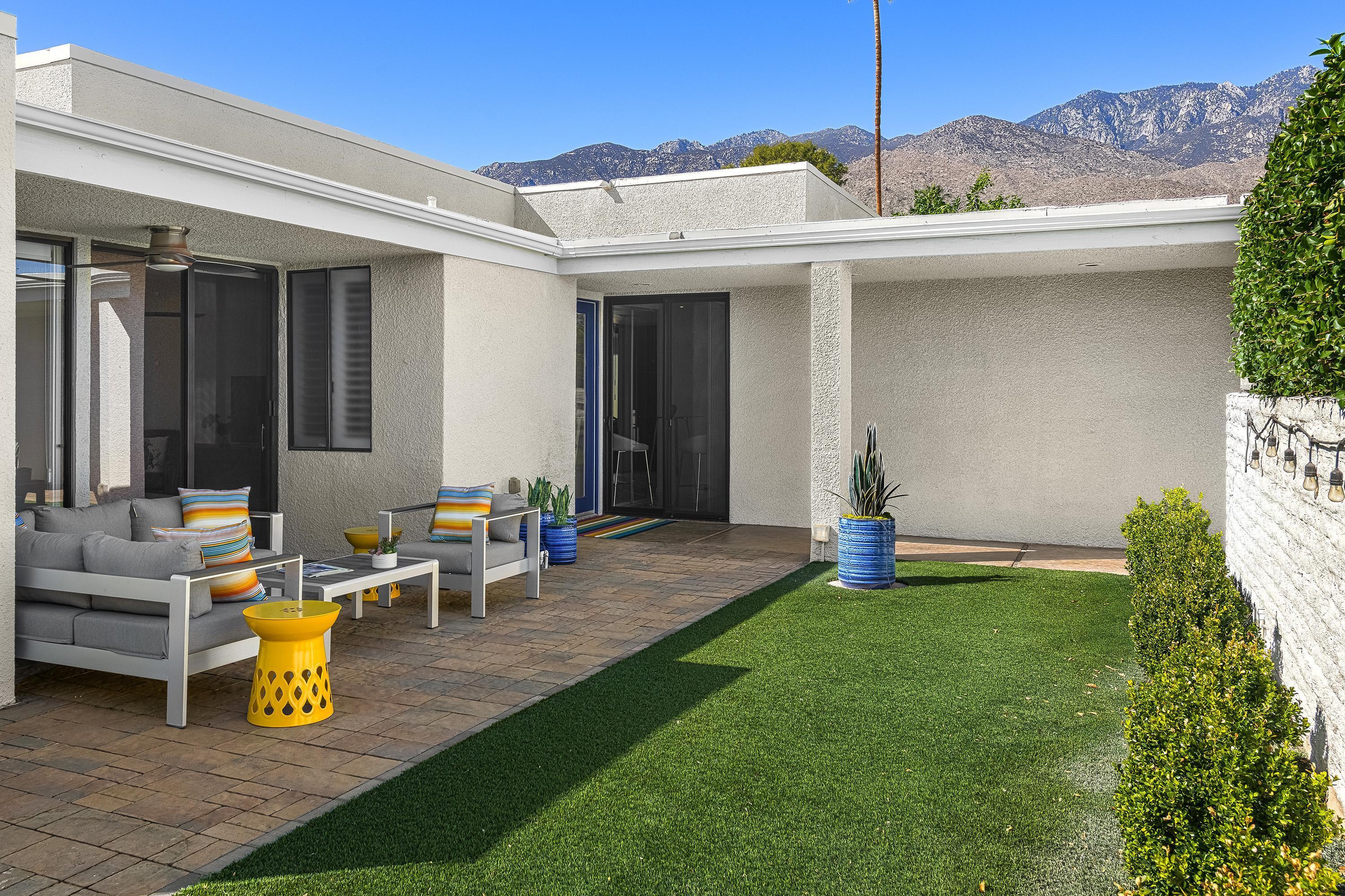 1455 E Twin Palms DR