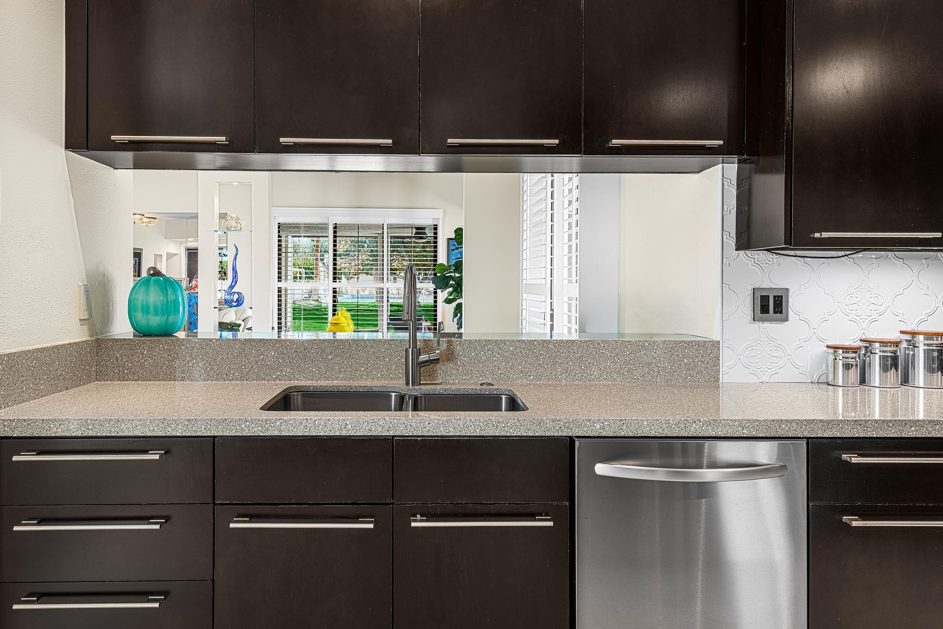 1455 E Twin Palms DR