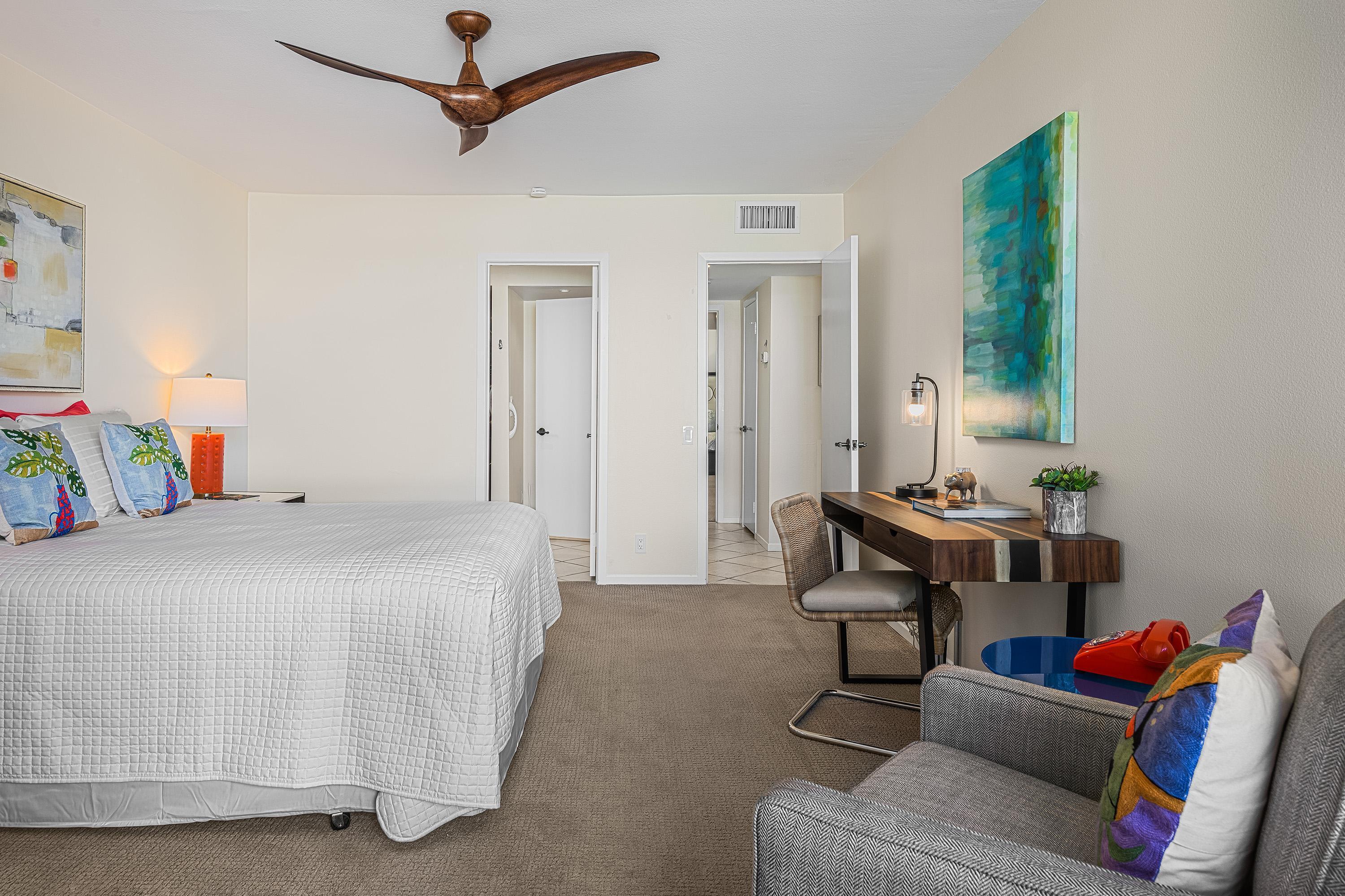 1455 E Twin Palms DR