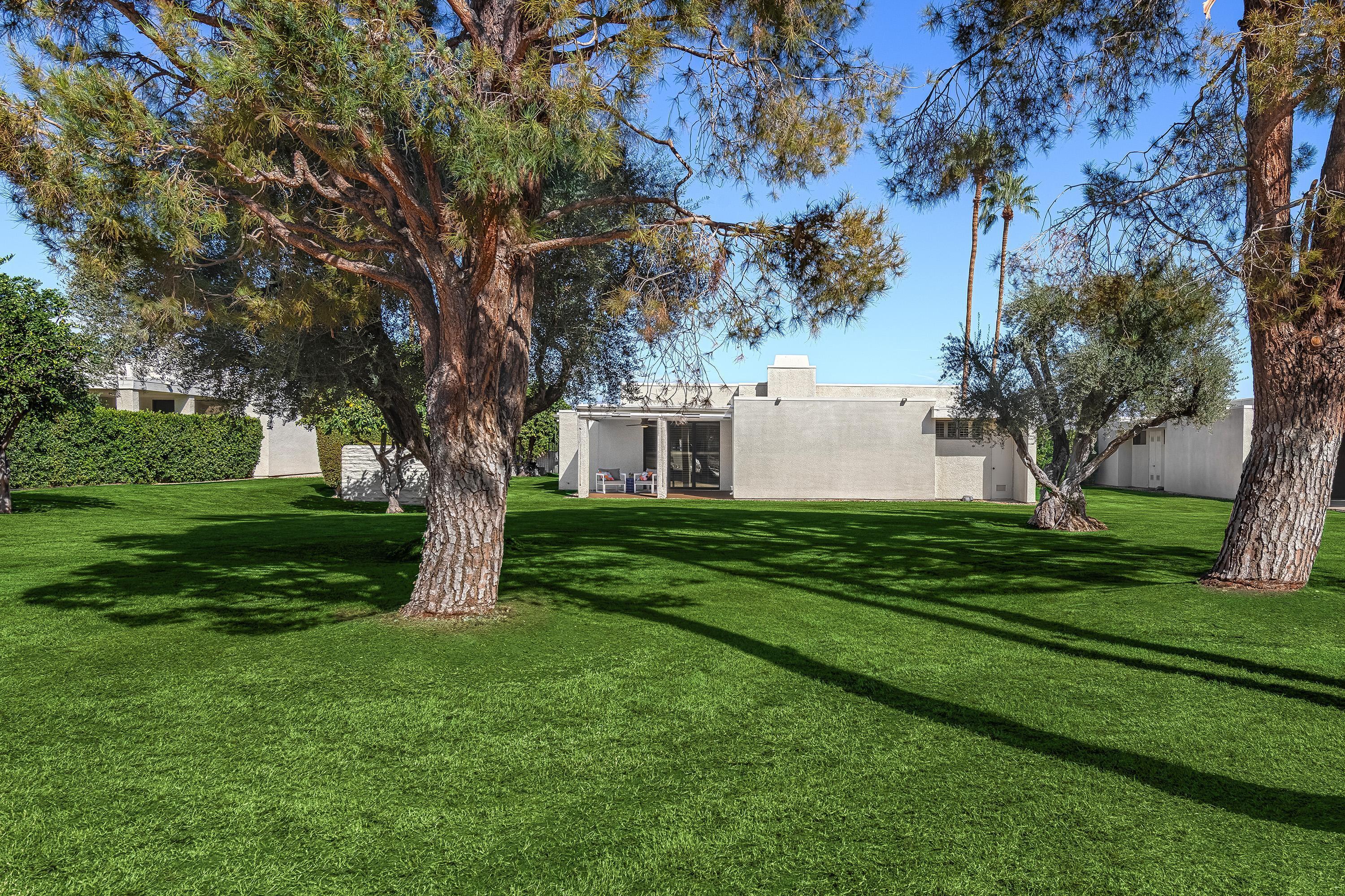 1455 E Twin Palms DR