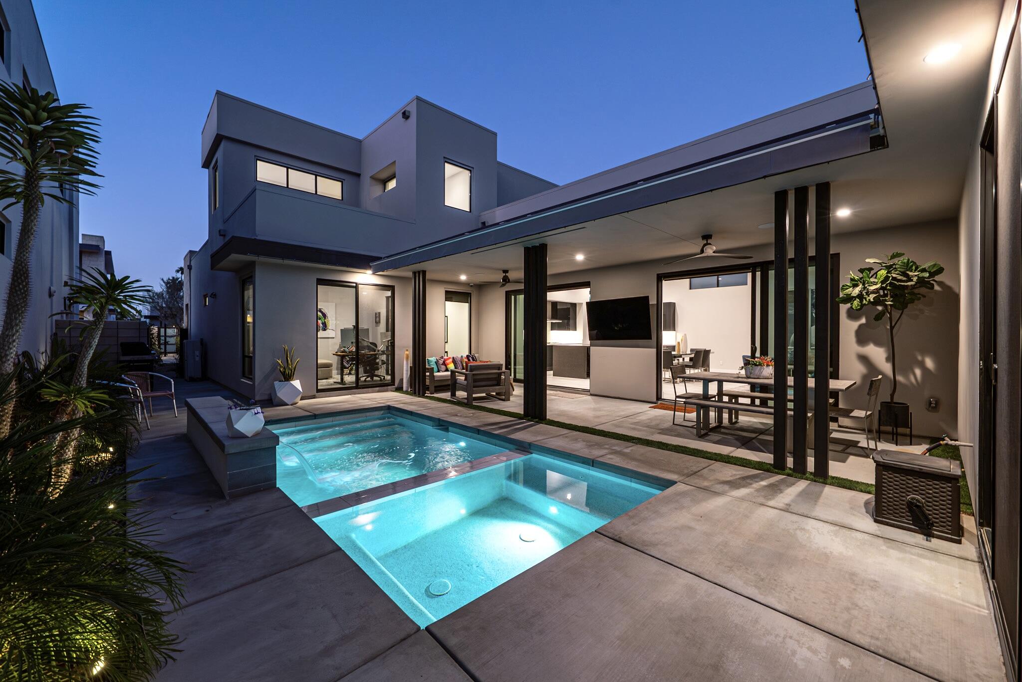 1345 Vue PL