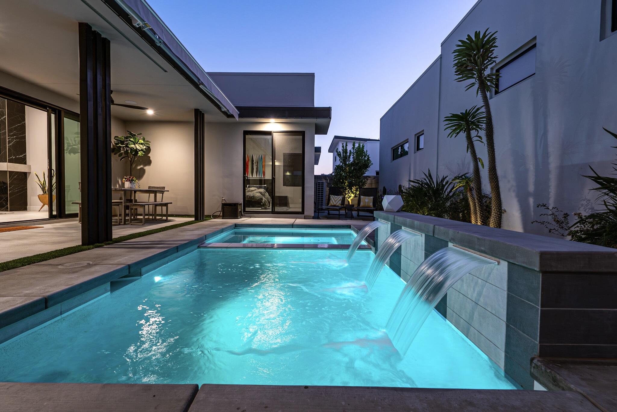 1345 Vue PL