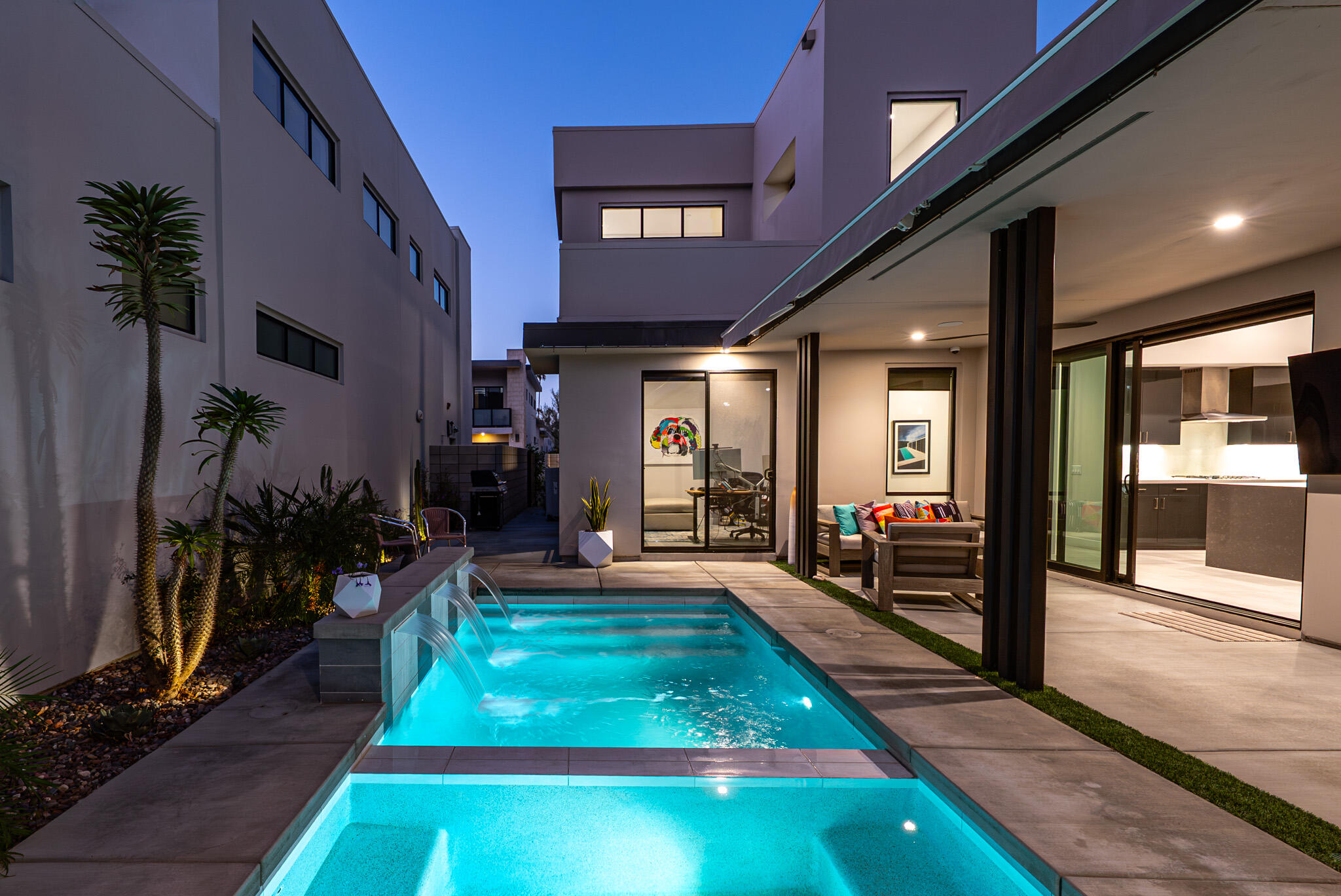 1345 Vue PL