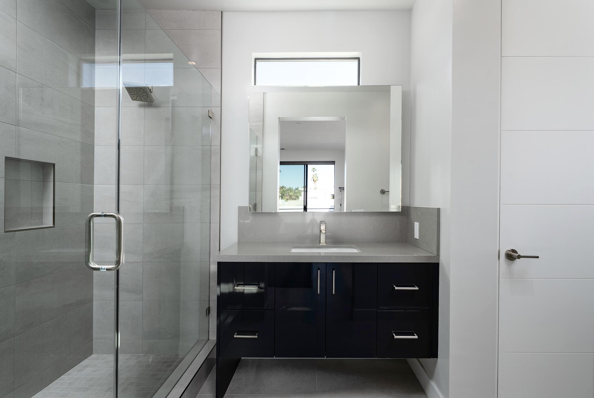 1345 Vue PL