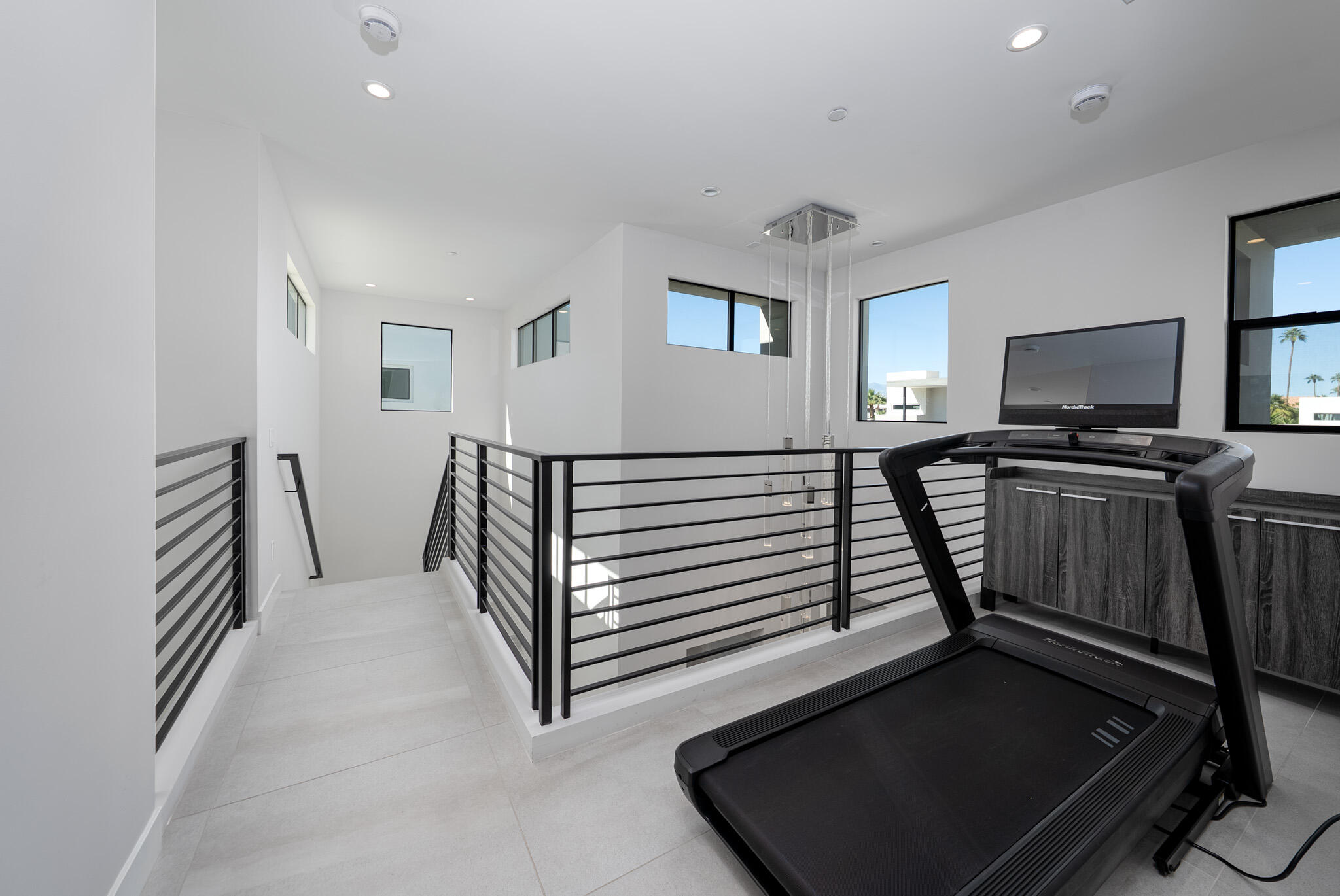 1345 Vue PL