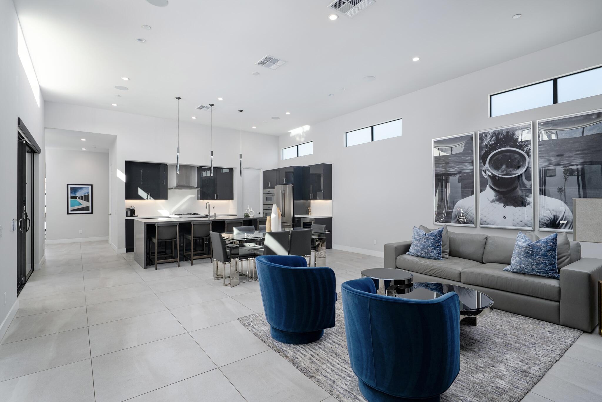 1345 Vue PL