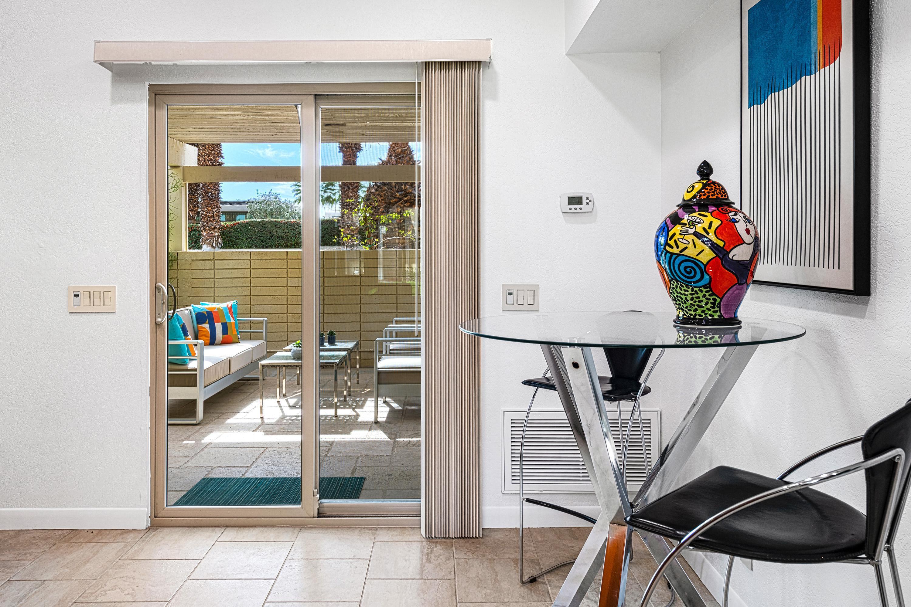 290 S San Jacinto DR Unit: 8