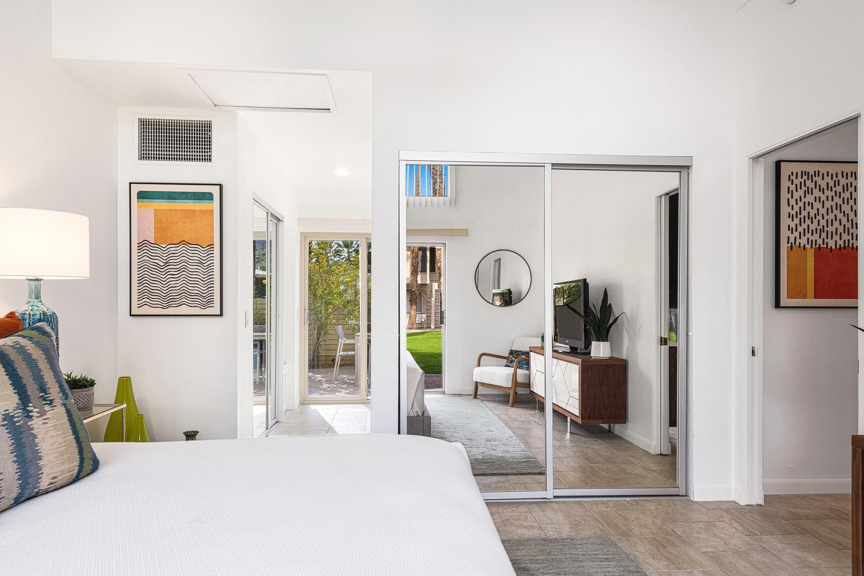 290 S San Jacinto DR Unit: 8