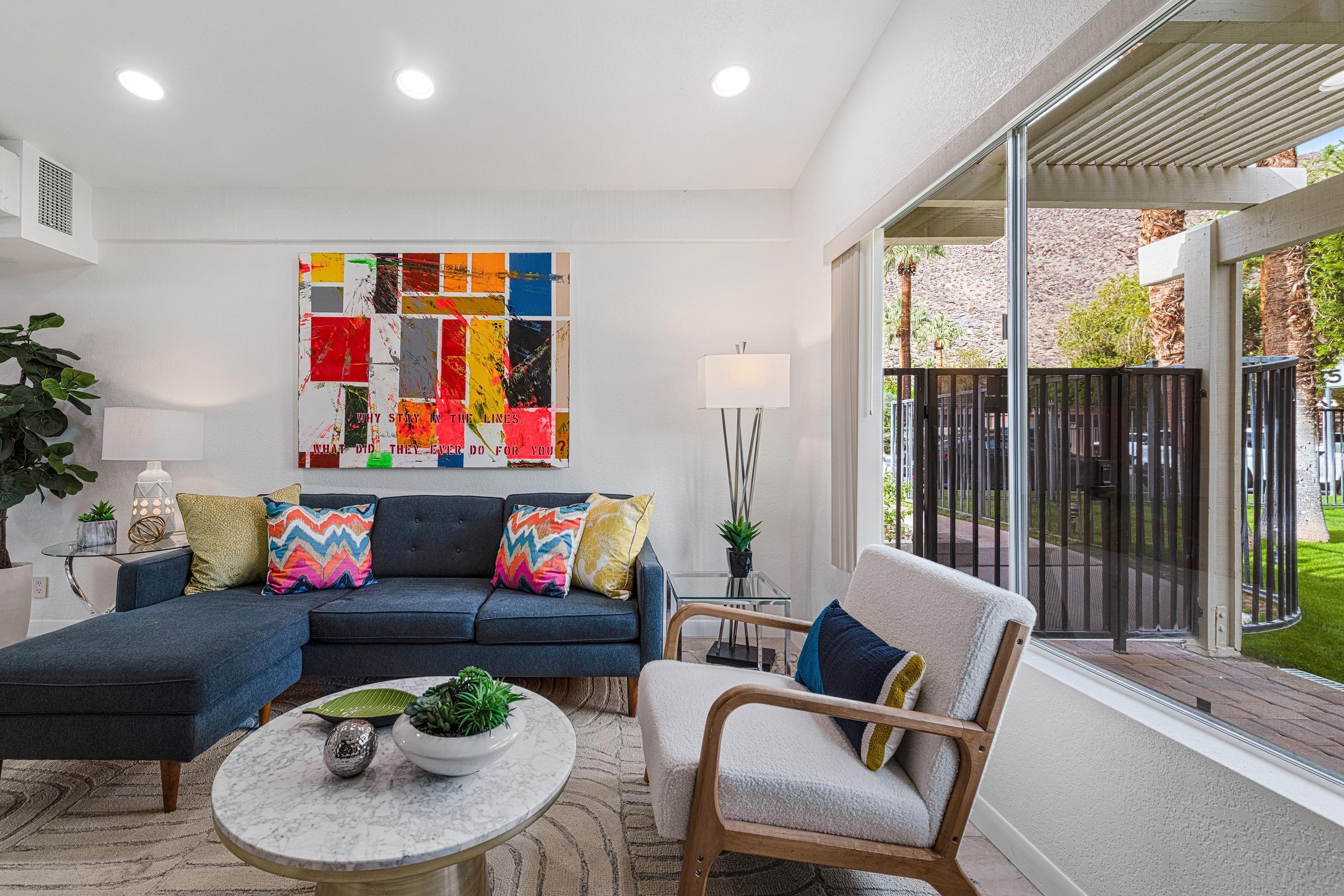 290 S San Jacinto DR Unit: 8