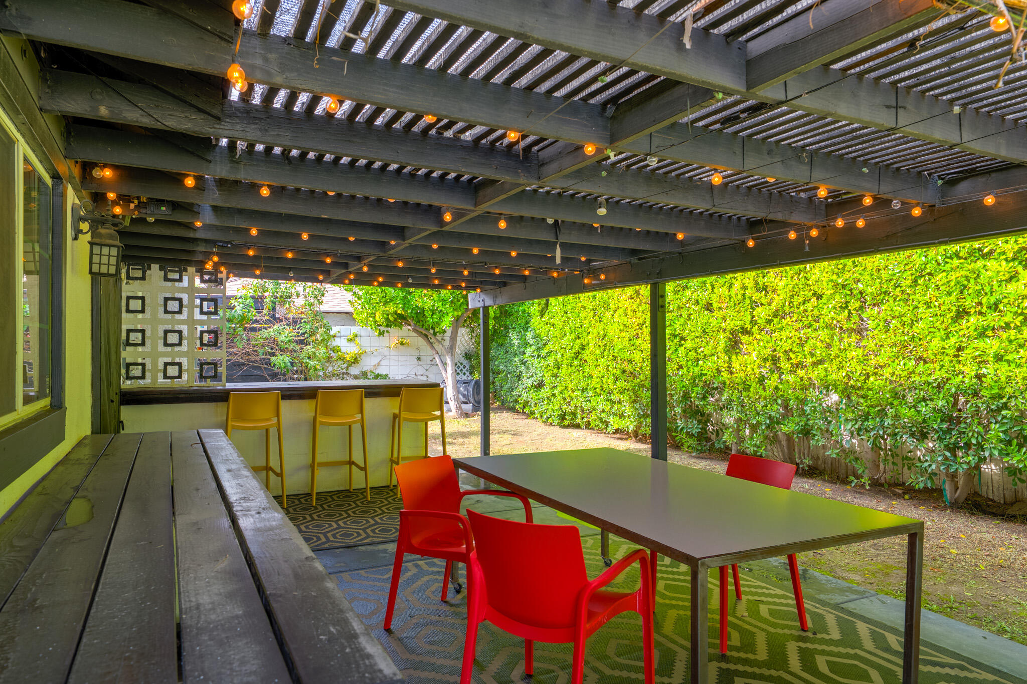 3882 E Sunny Dunes RD