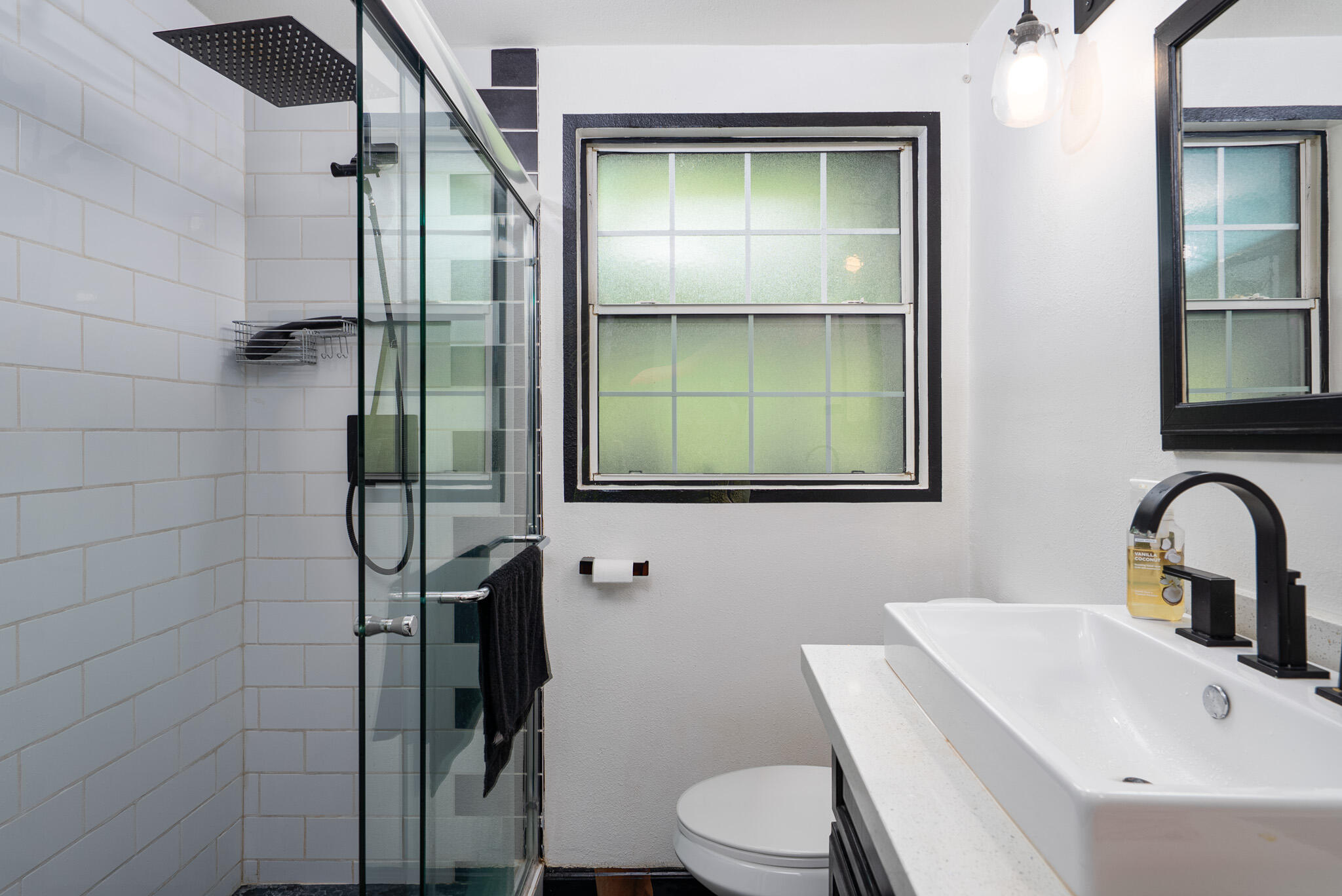 3882 E Sunny Dunes RD