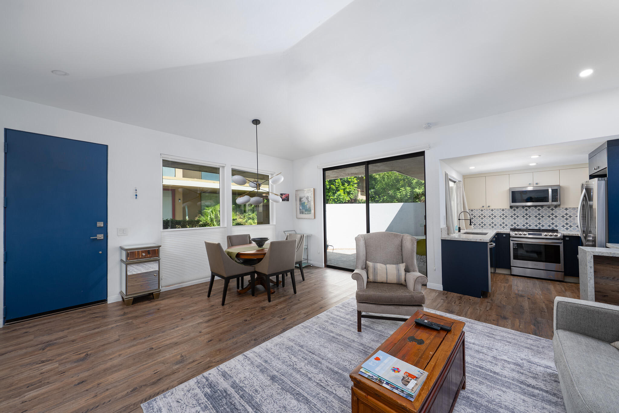 2501 N Indian Canyon DR Unit: 635