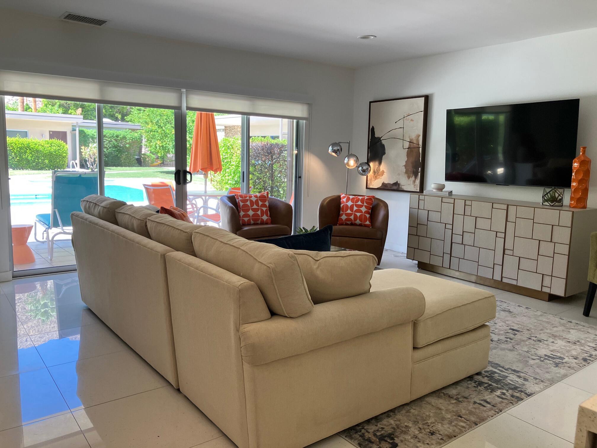 500 W Arenas RD Unit: 2