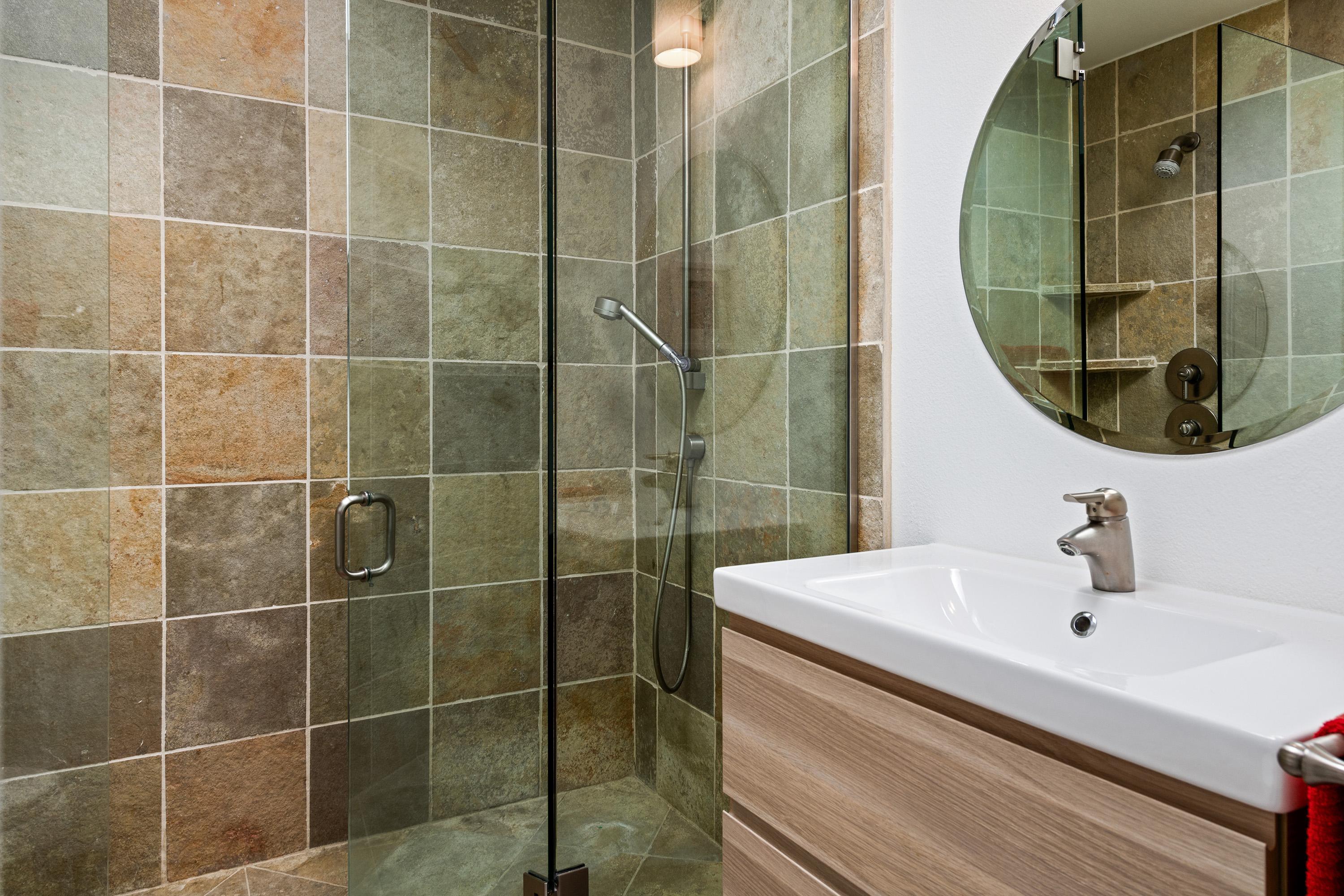 500 W Arenas RD Unit: 2