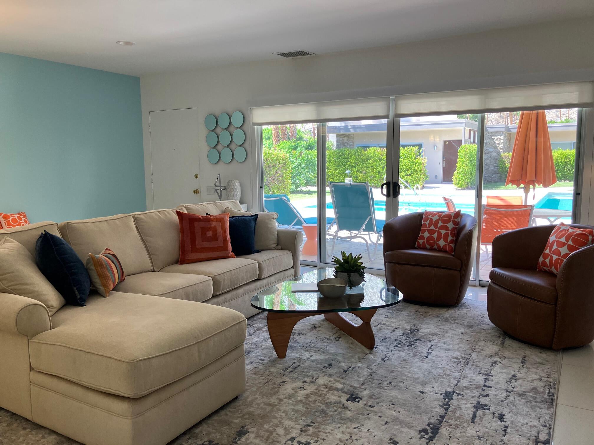 500 W Arenas RD Unit: 2