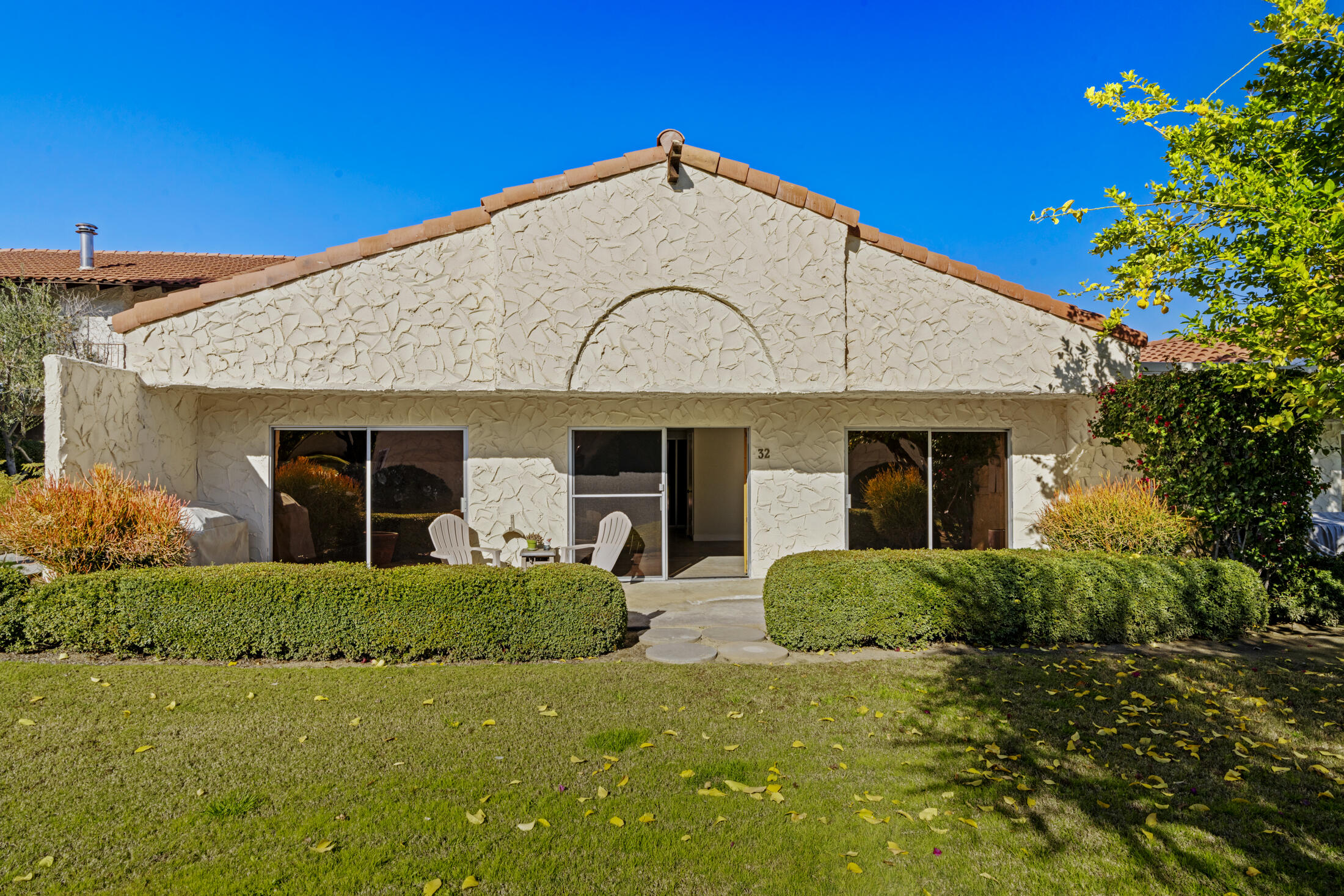 1833 S Araby DR Unit: 32