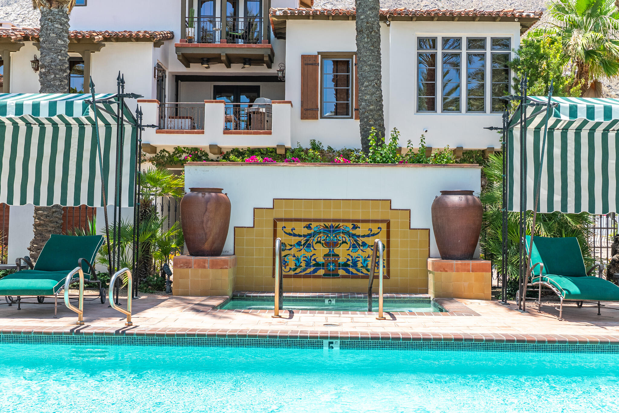 233 Calle La Soledad