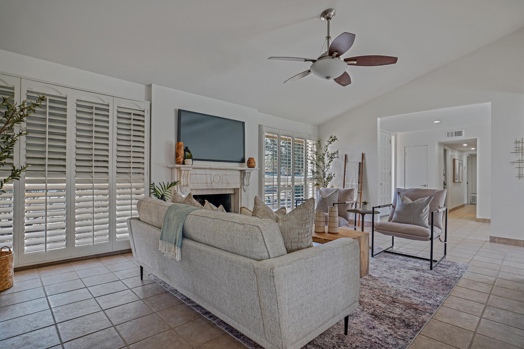 407 N Orchid Tree LN