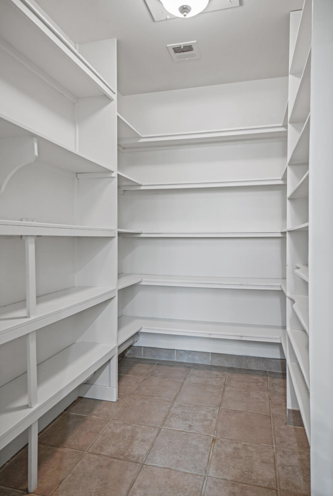 407 N Orchid Tree LN