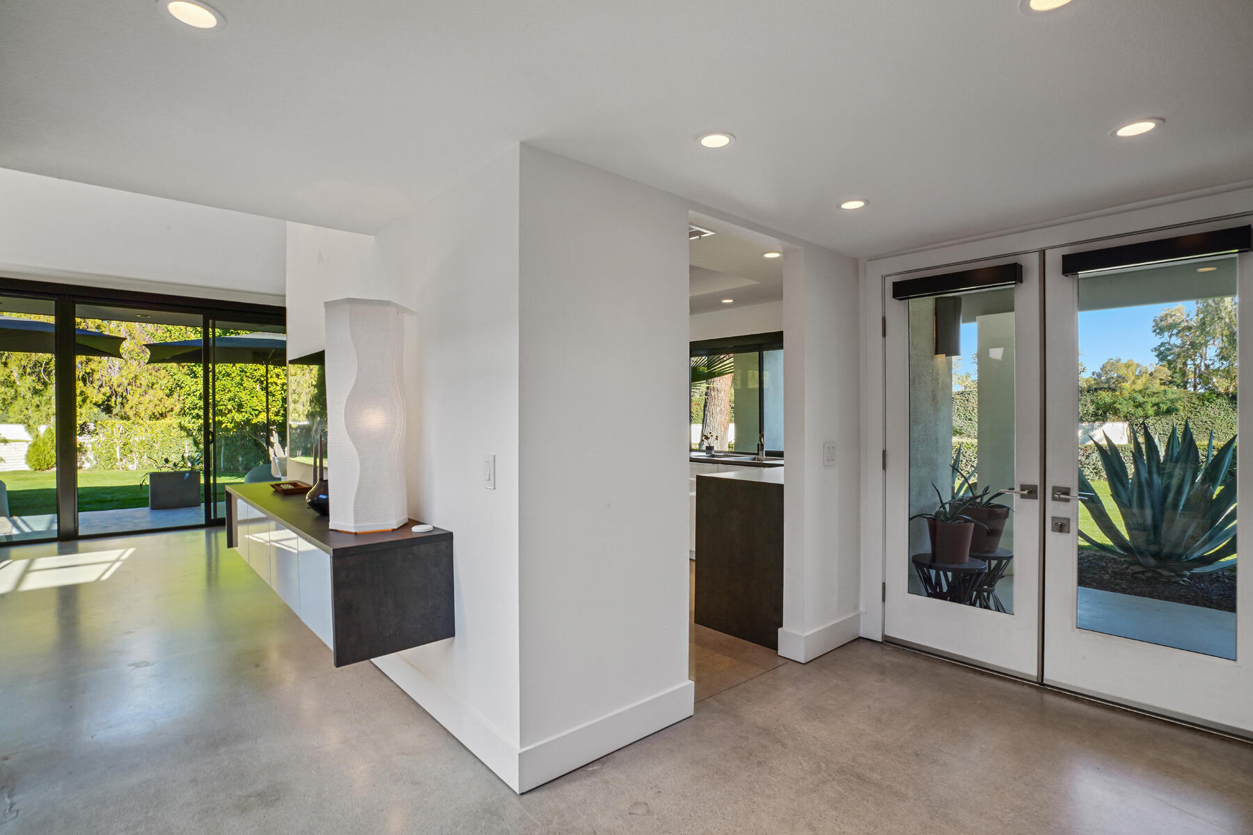 1930 Grand Bahama DR