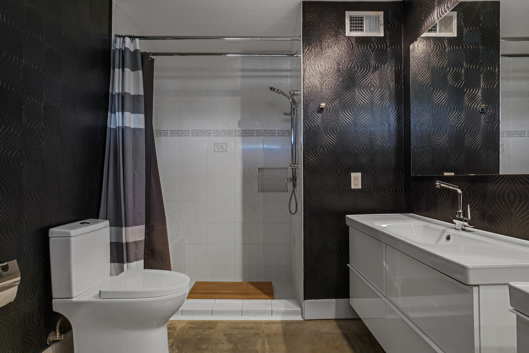 1930 Grand Bahama DR