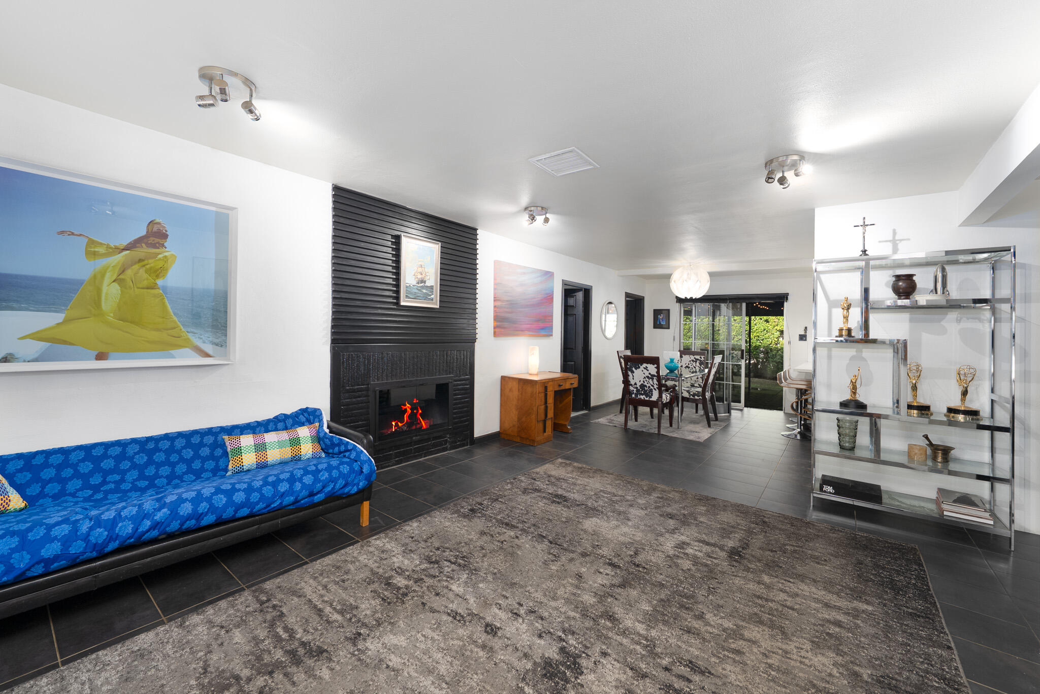 3882 E Sunny Dunes RD