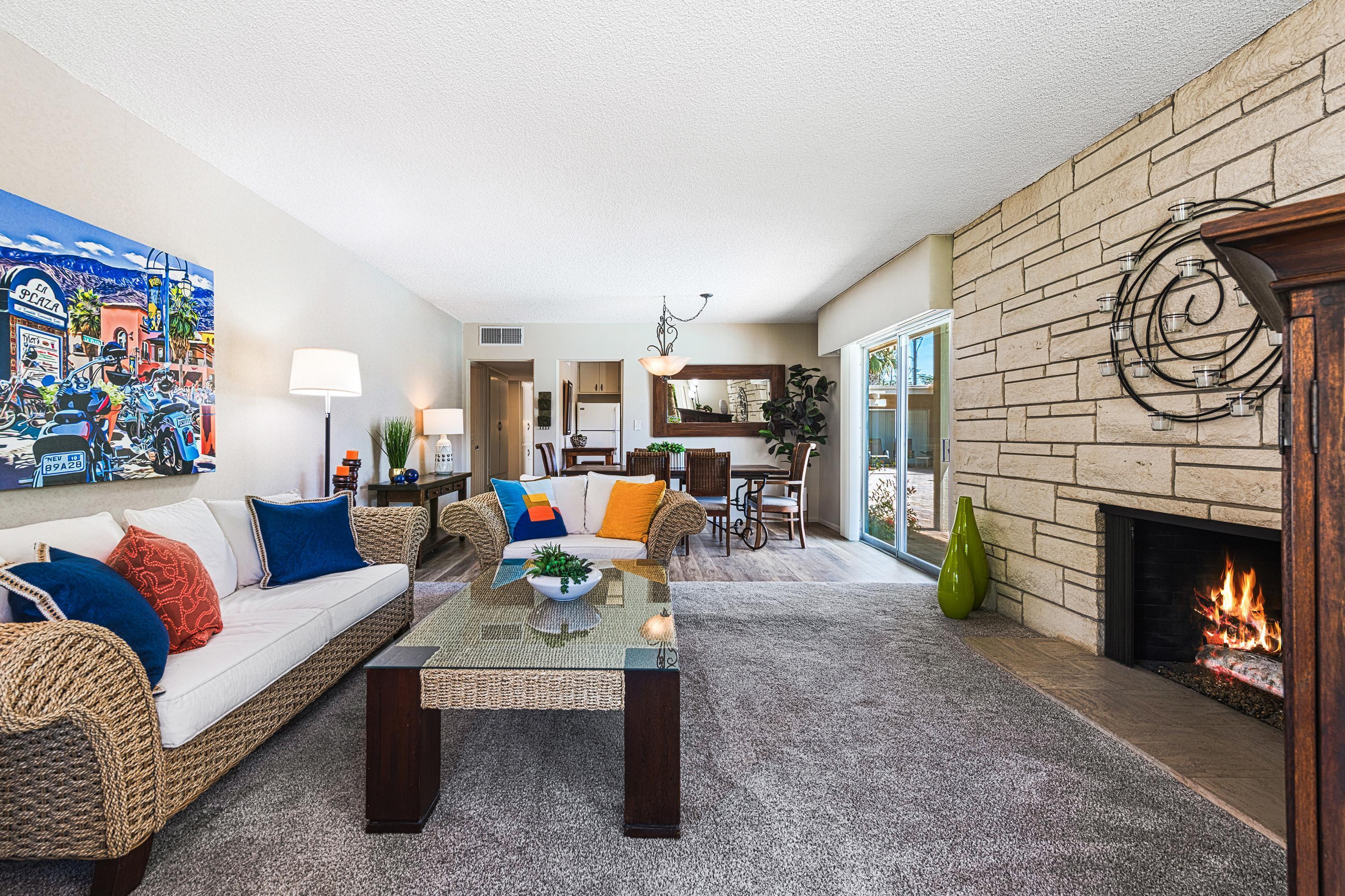 290 S San Jacinto DR Unit: 9