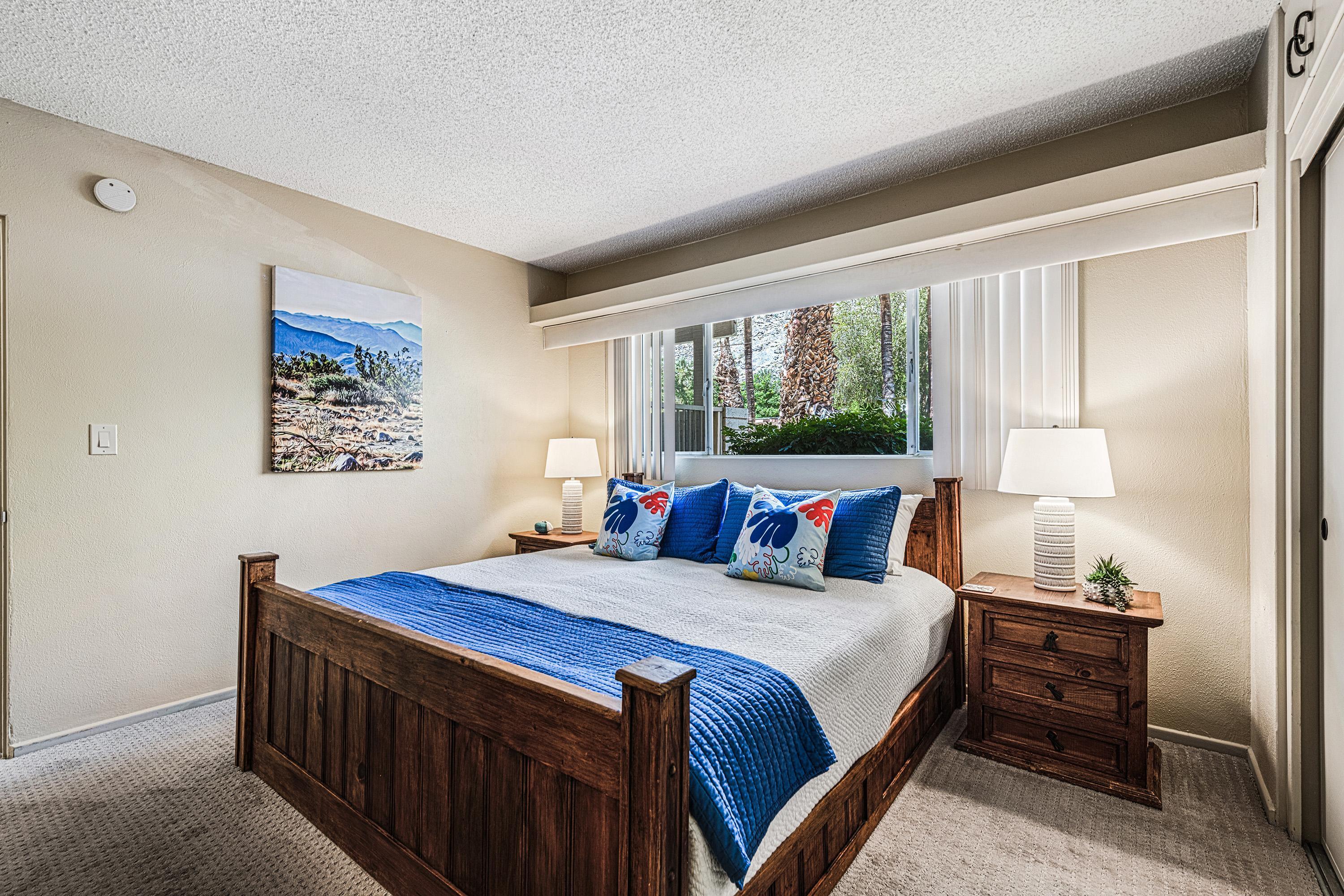 290 S San Jacinto DR Unit: 9