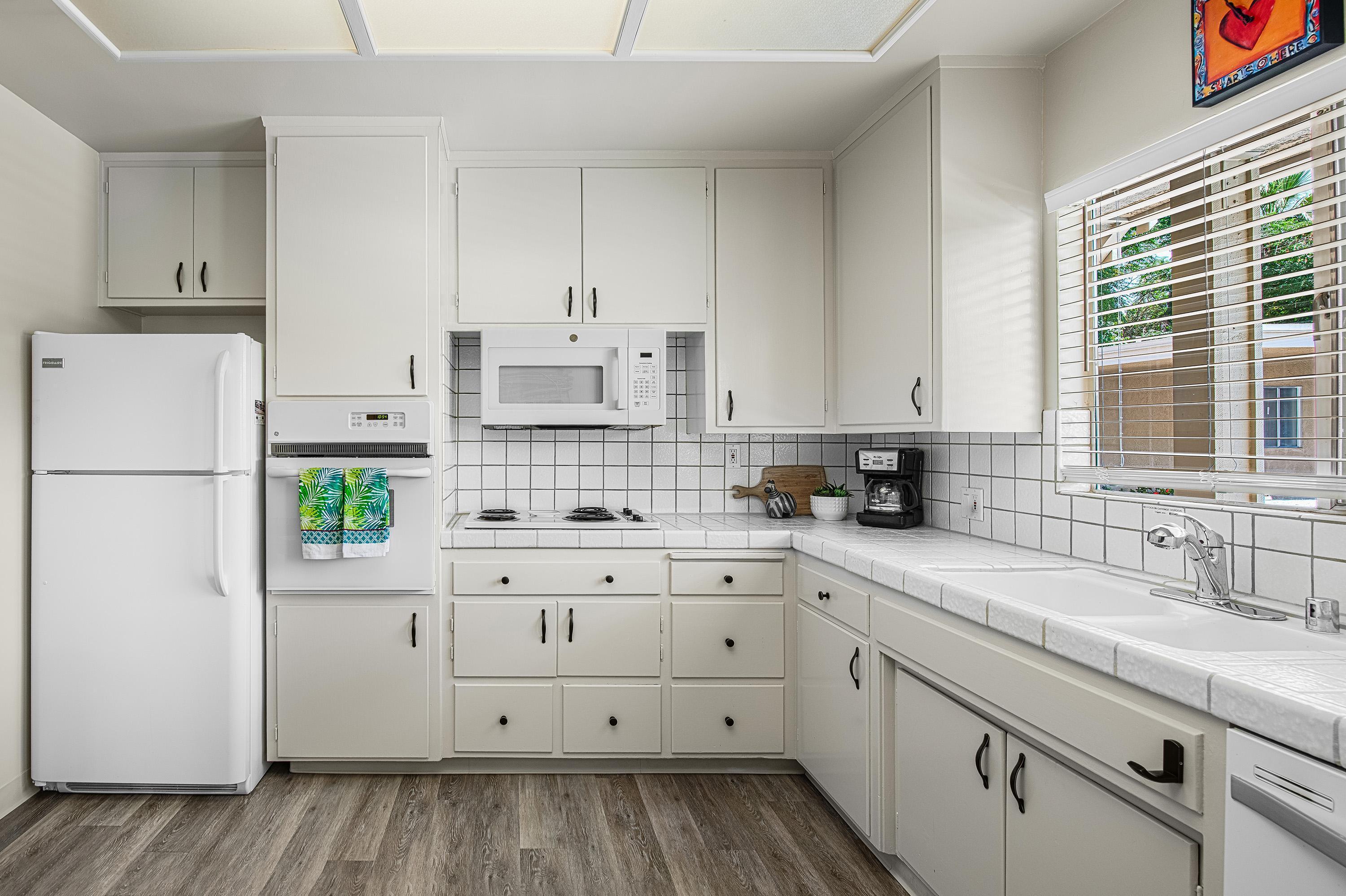 290 S San Jacinto DR Unit: 9