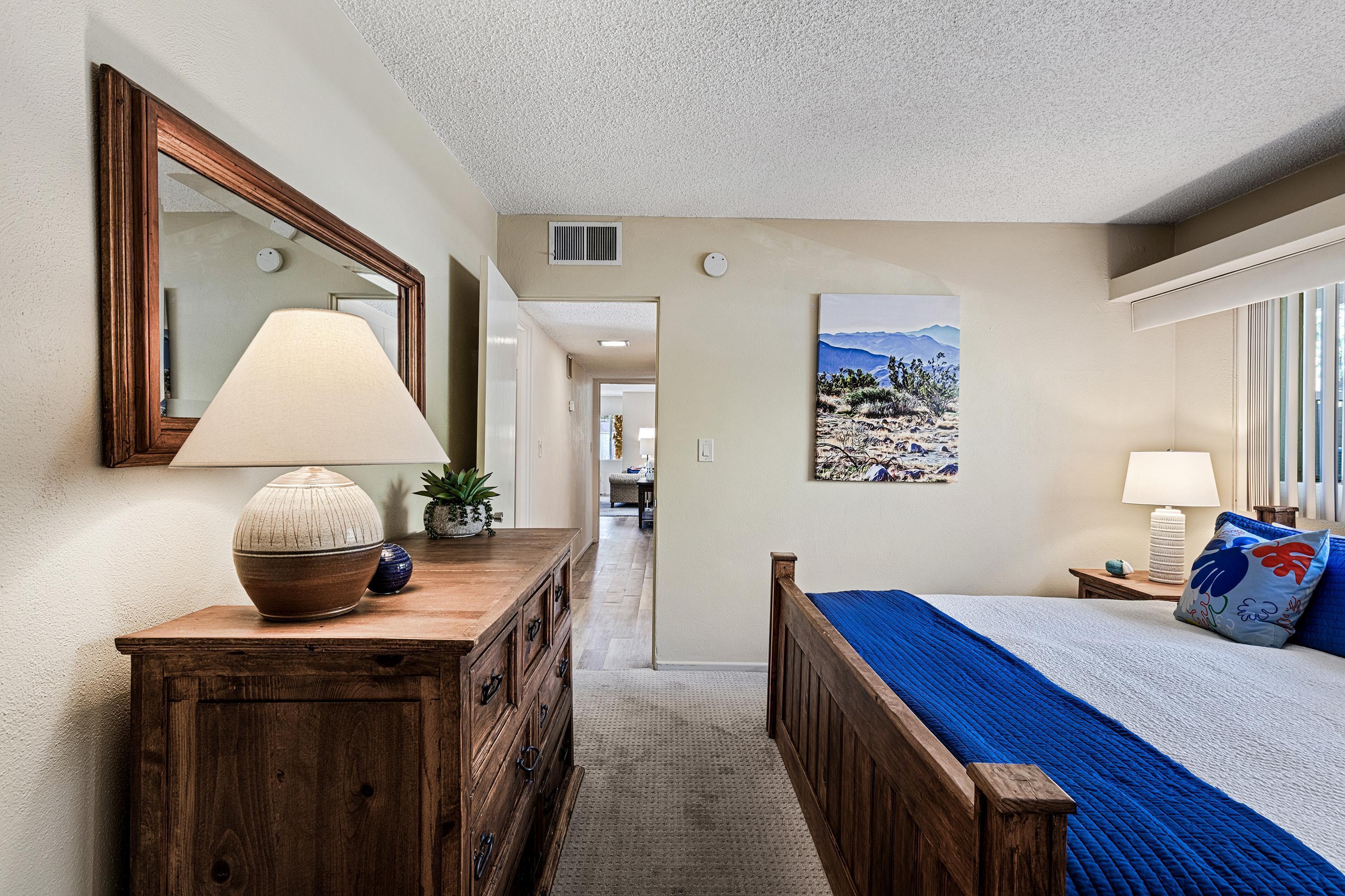 290 S San Jacinto DR Unit: 9