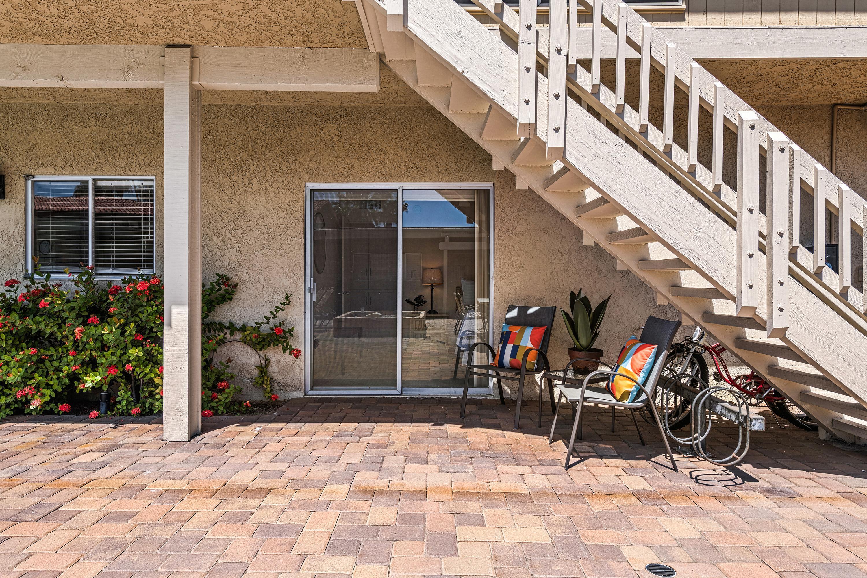 290 S San Jacinto DR Unit: 9
