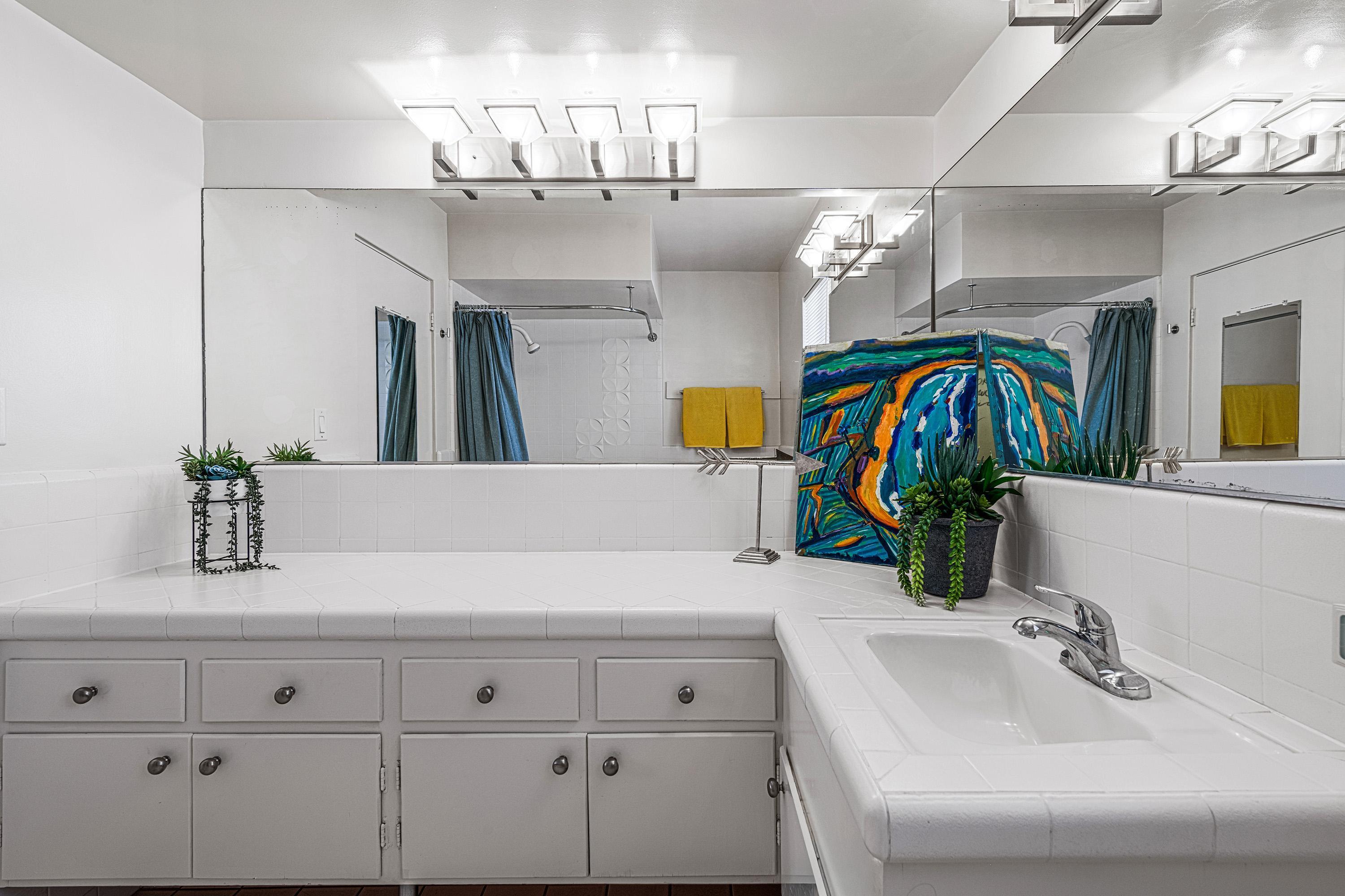 290 S San Jacinto DR Unit: 9