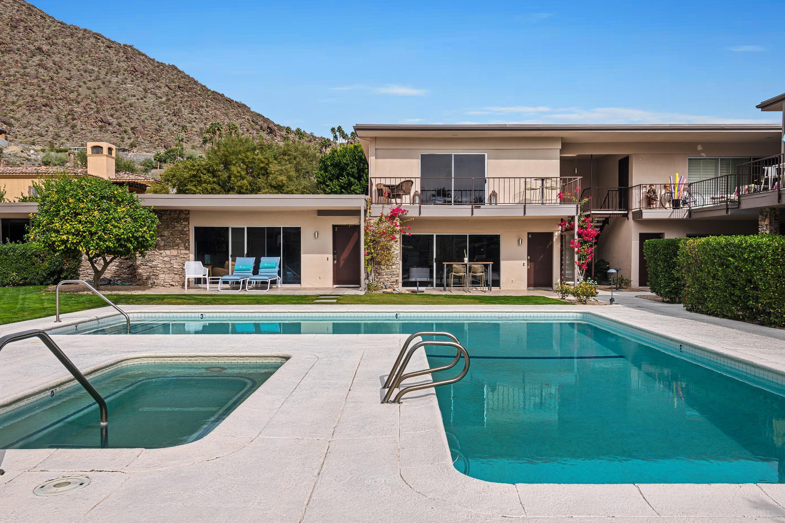 500 W Arenas RD Unit: 4