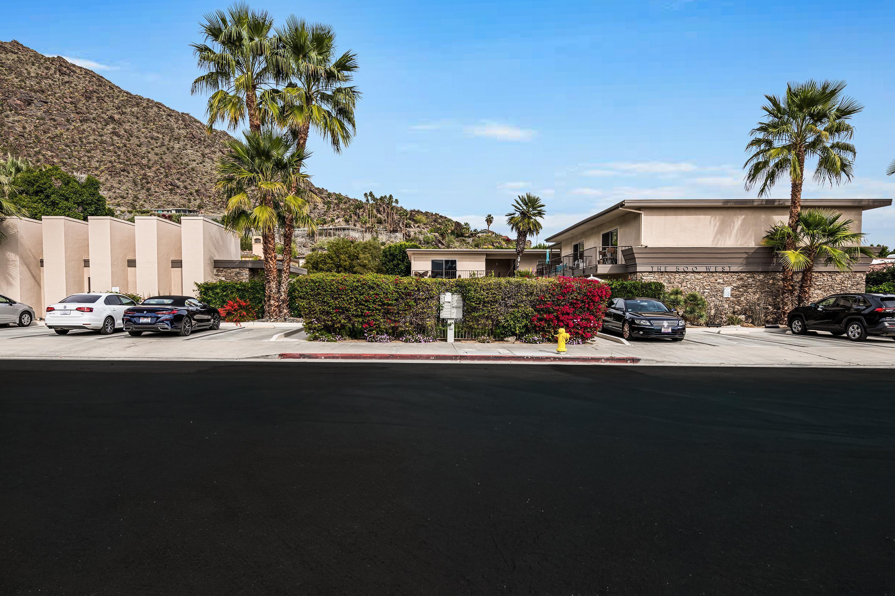 500 W Arenas RD Unit: 4