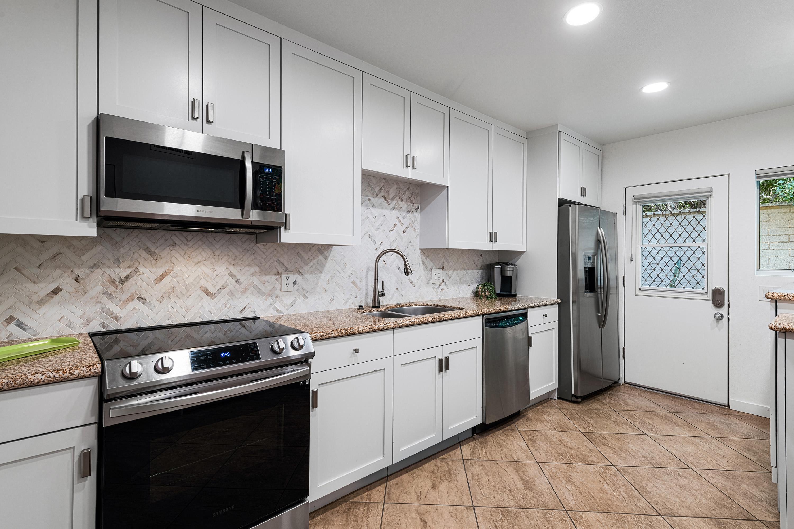 500 W Arenas RD Unit: 4