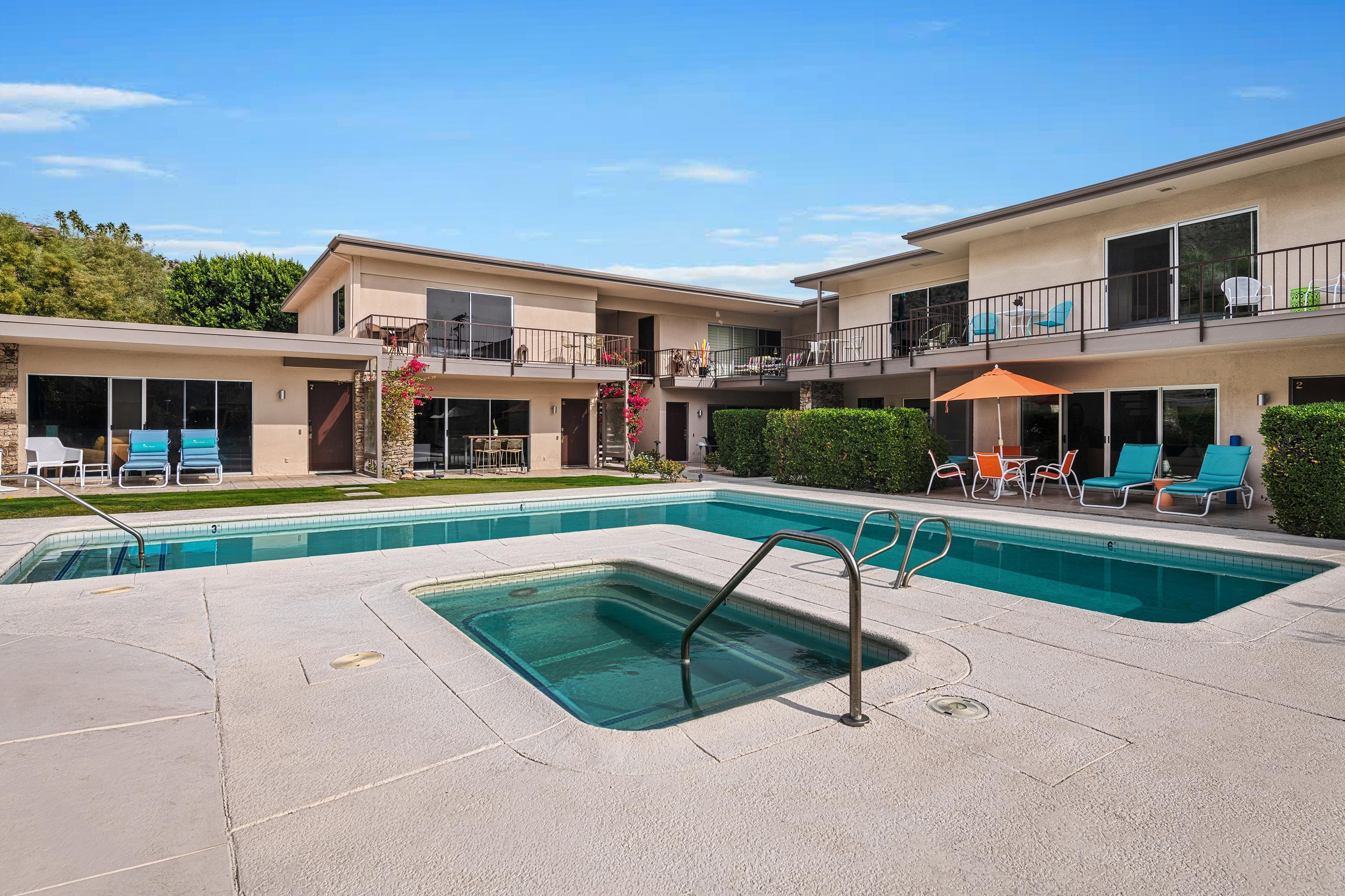 500 W Arenas RD Unit: 4