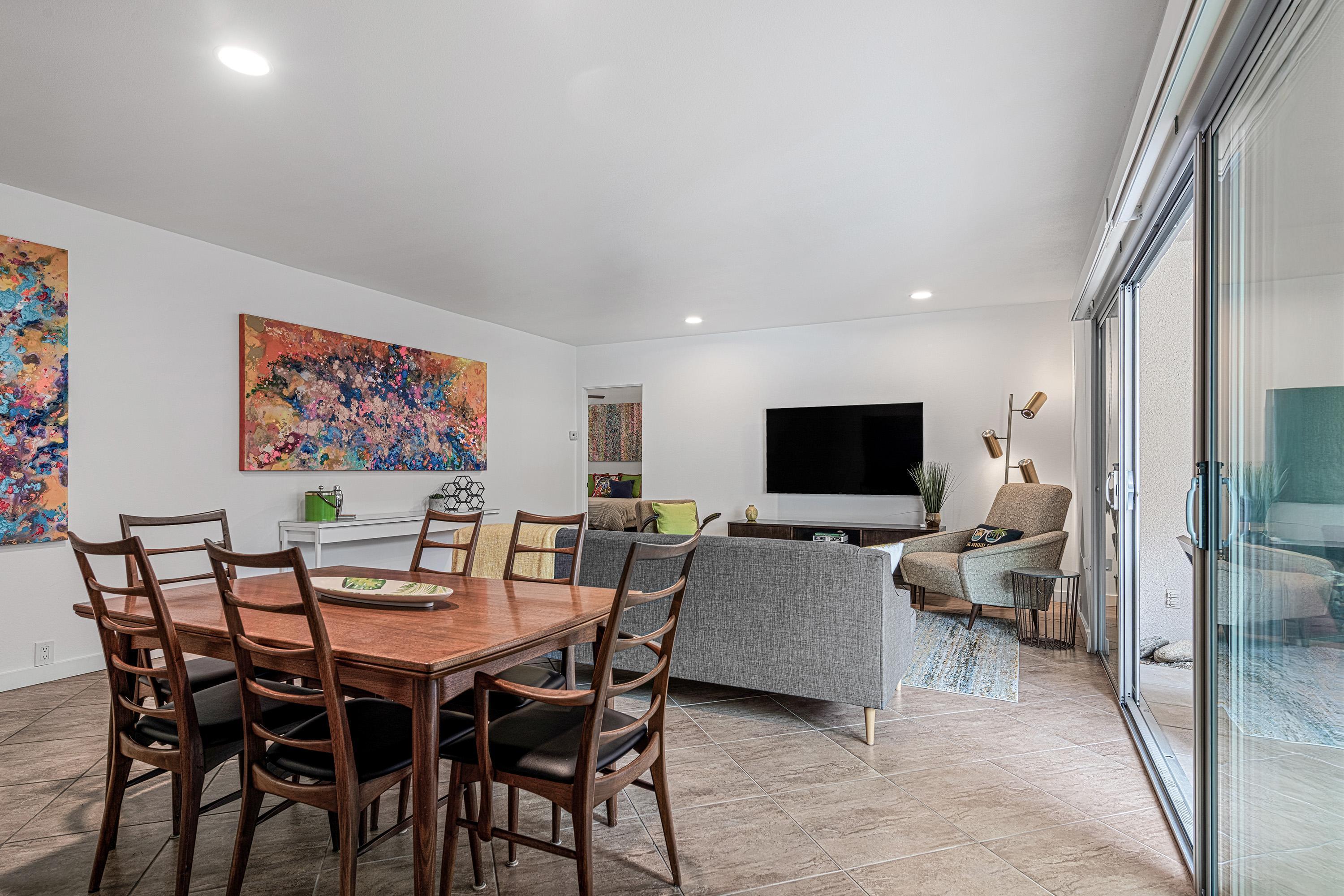 500 W Arenas RD Unit: 4