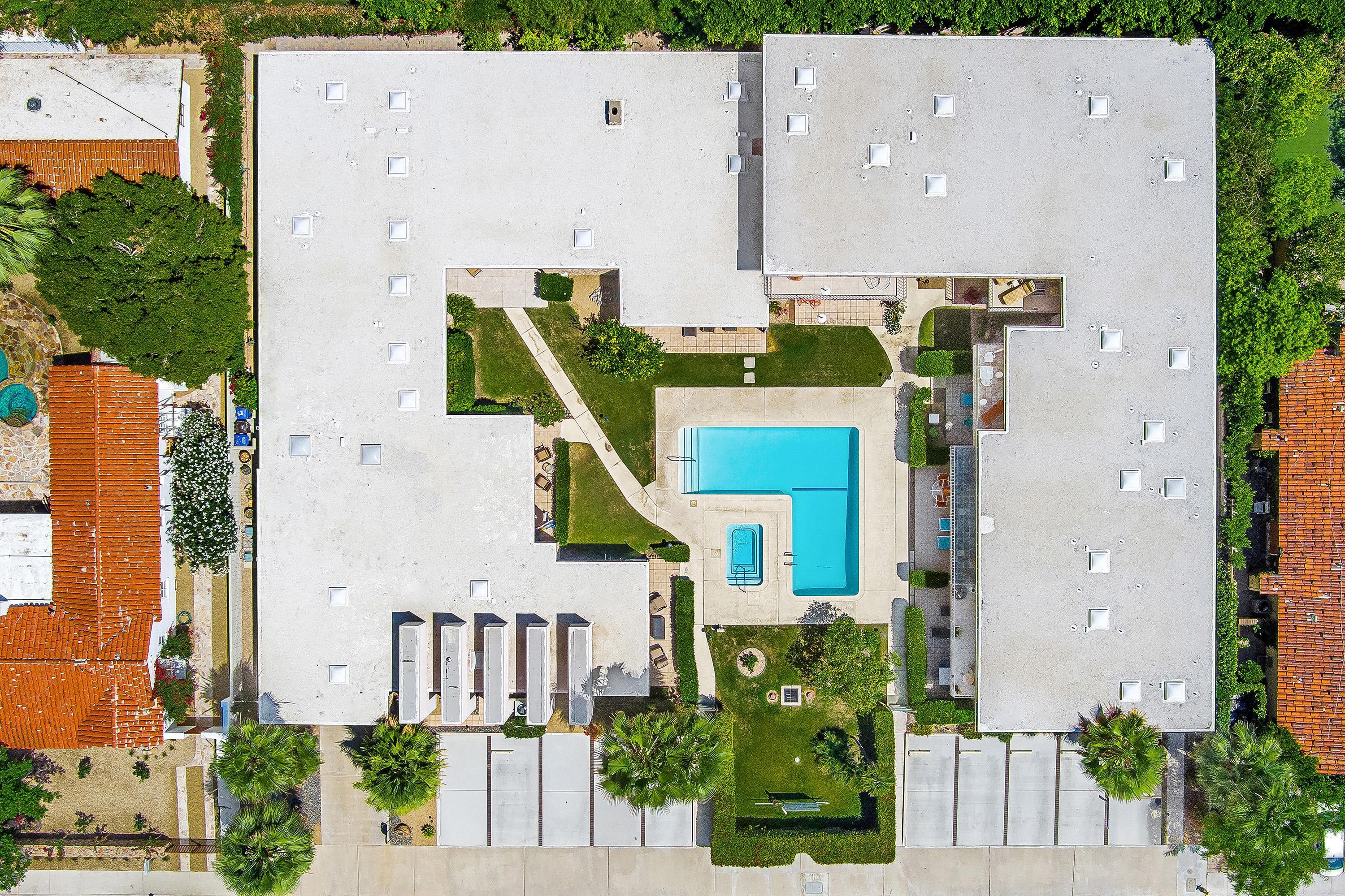 500 W Arenas RD Unit: 4