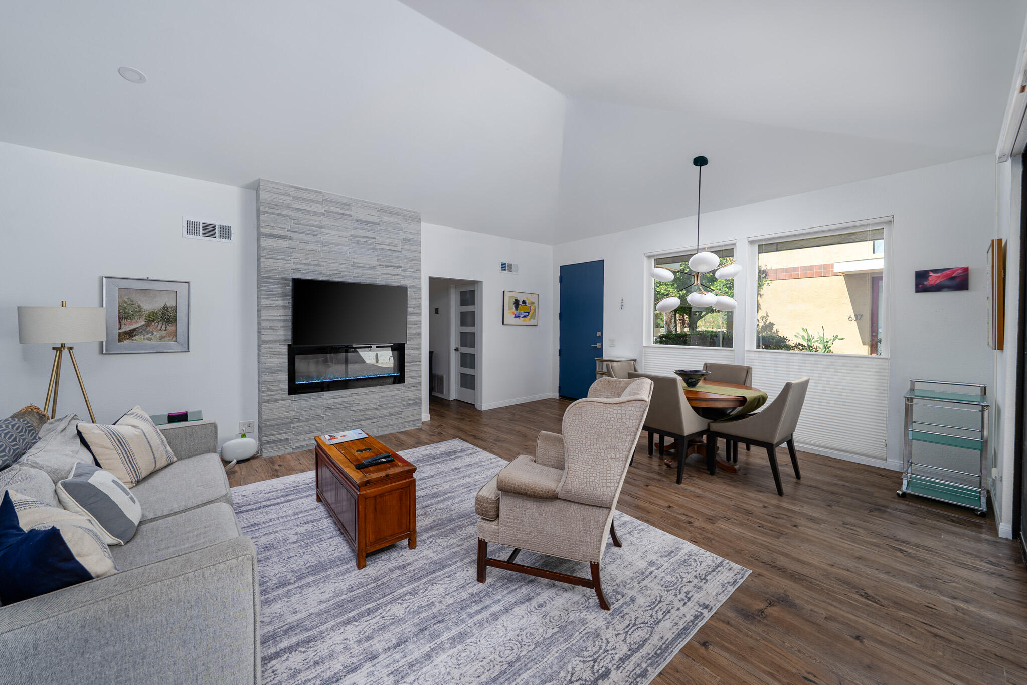 2501 N Indian Canyon DR Unit: 635