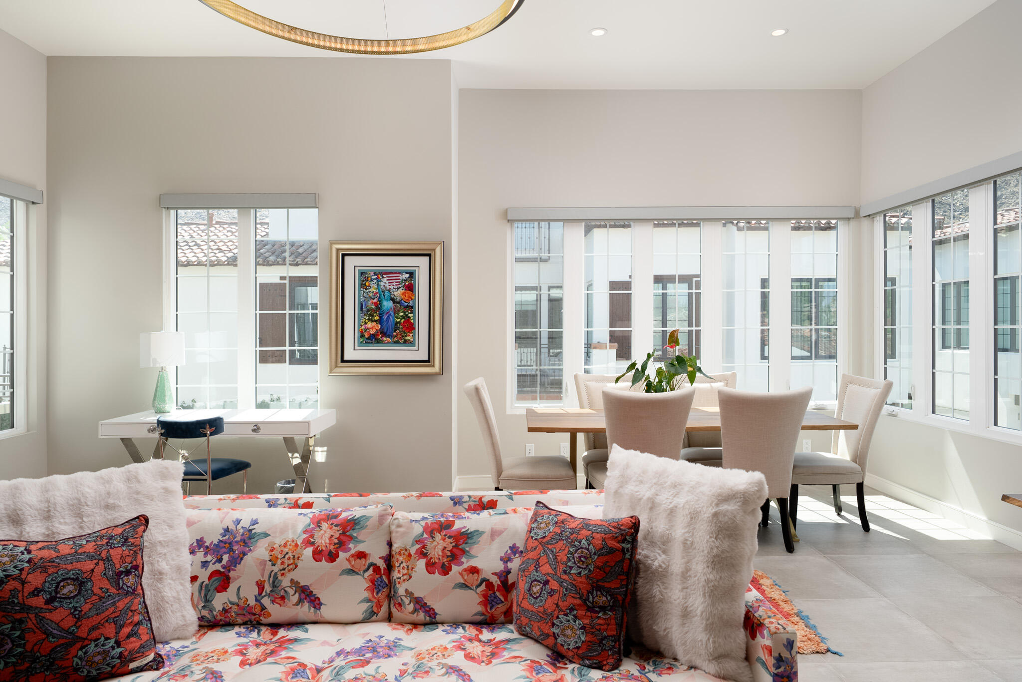 233 Calle La Soledad