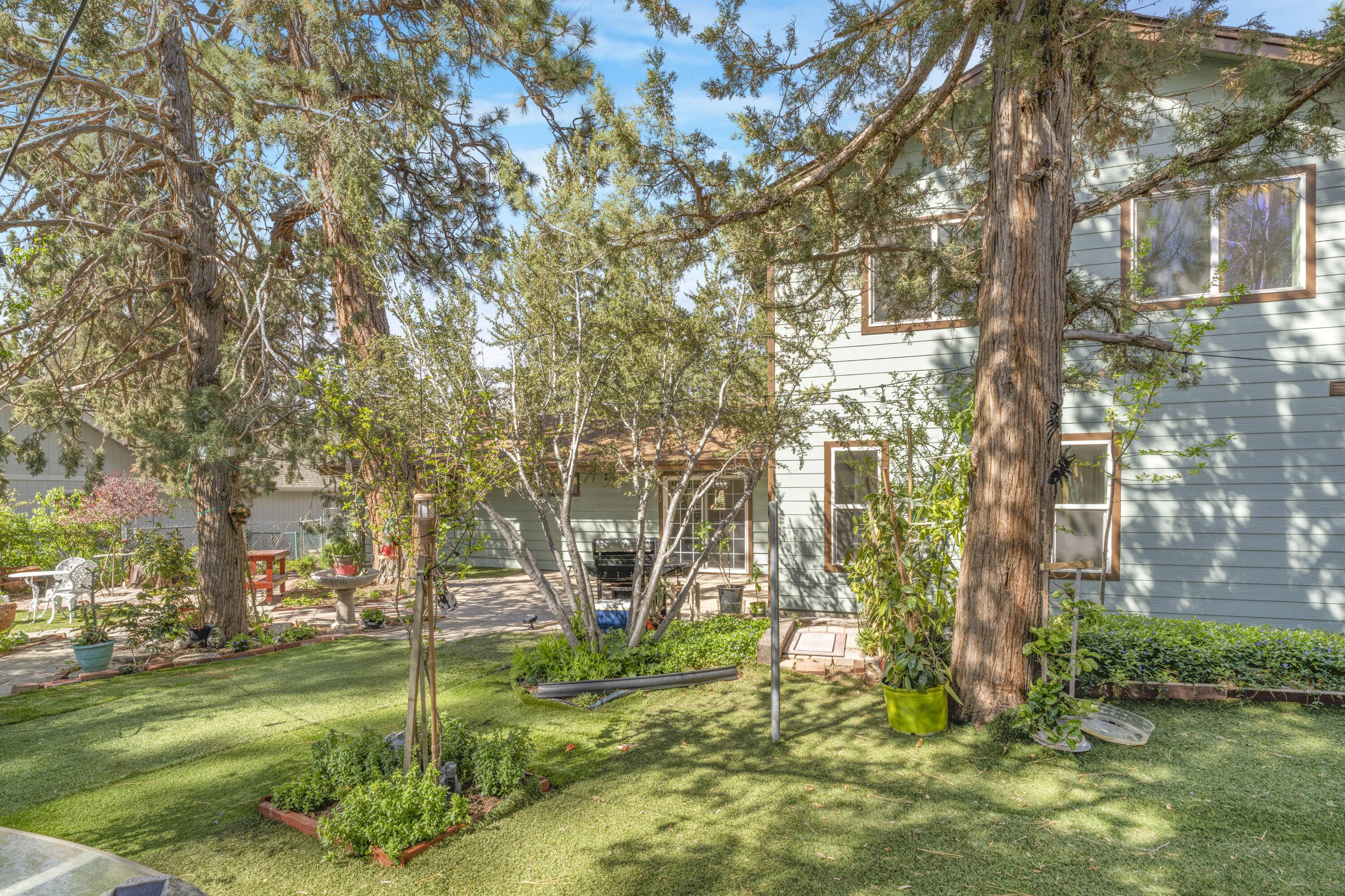 1018 Feather Mountain DR