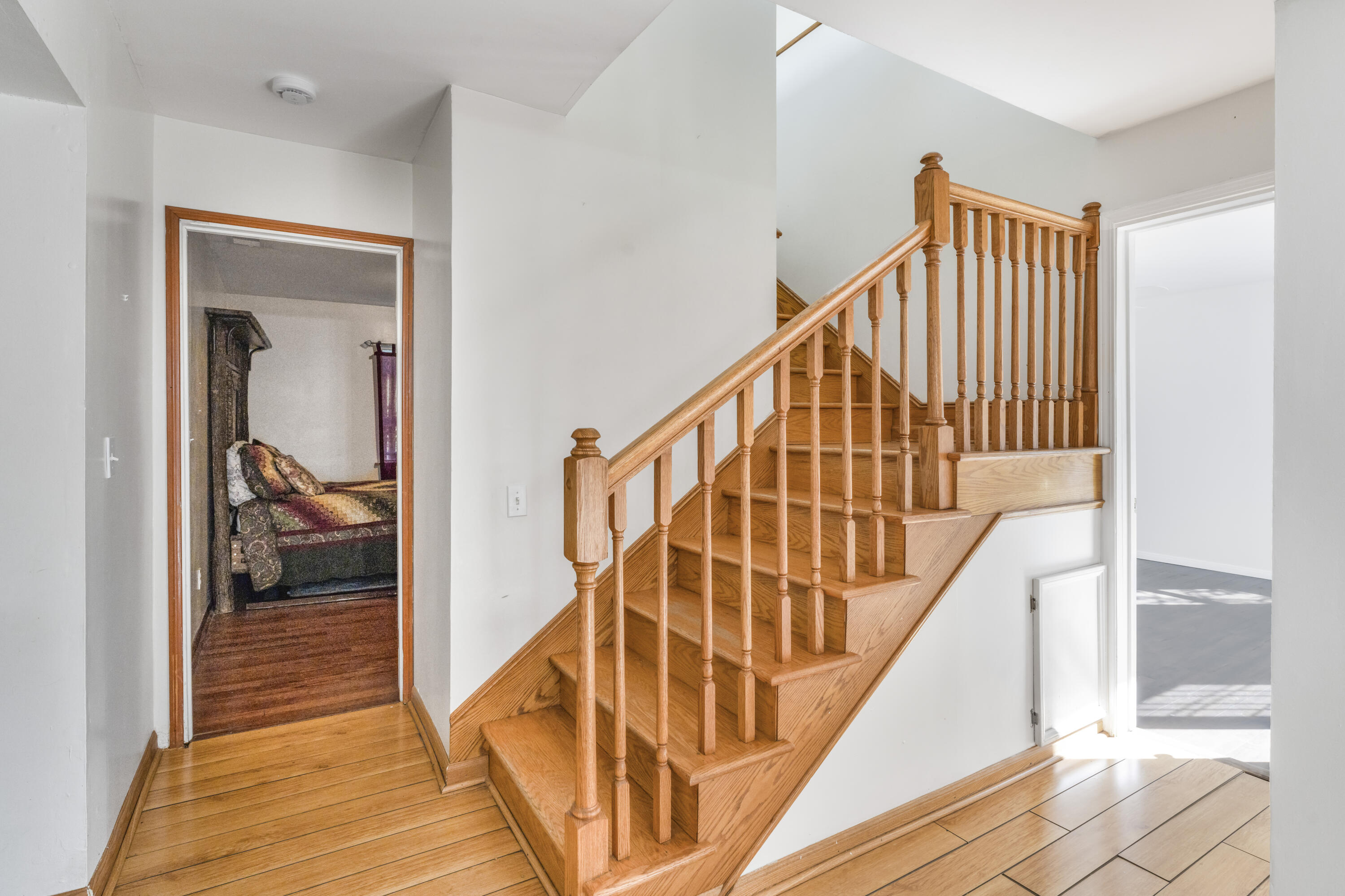 1018 Feather Mountain DR