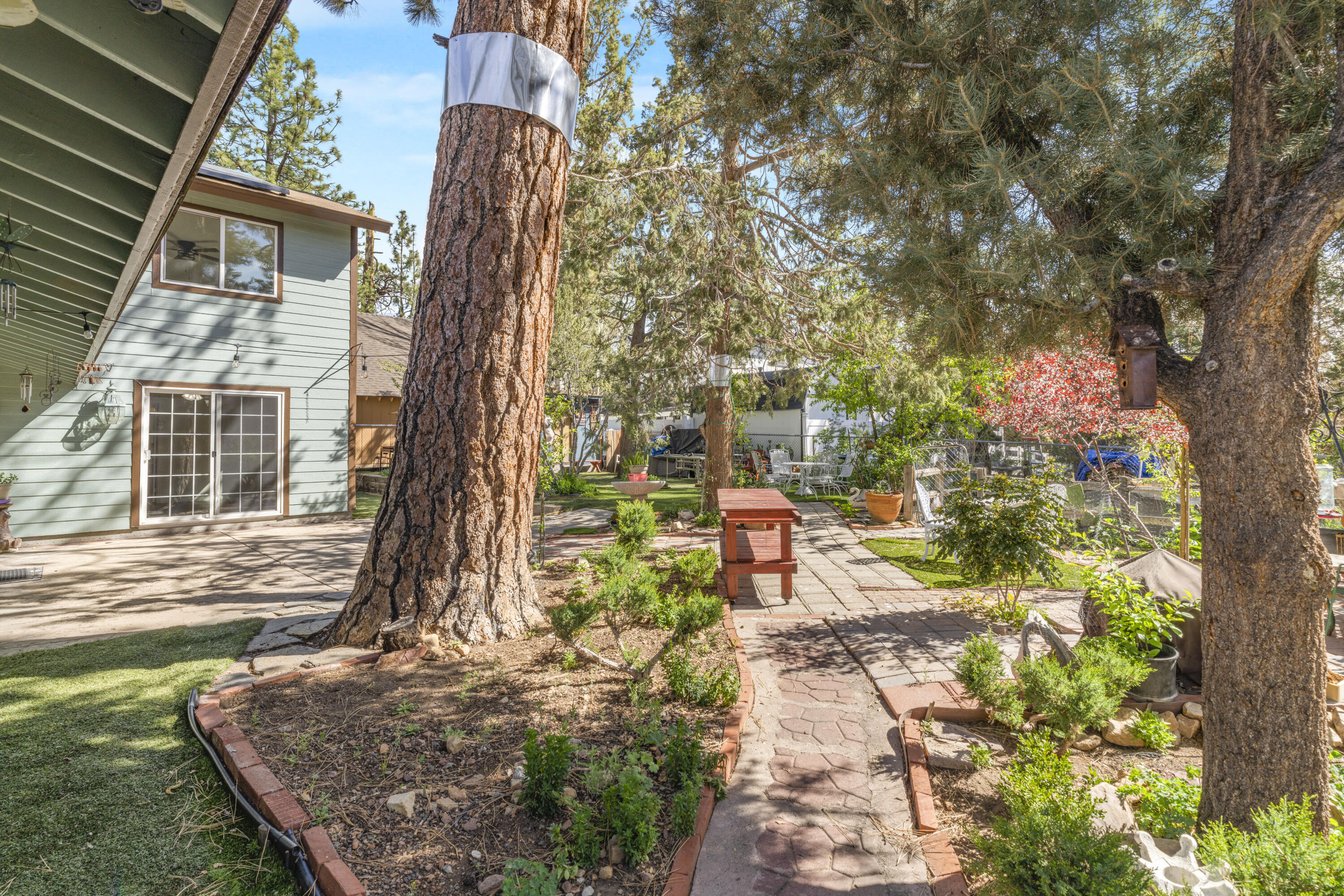 1018 Feather Mountain DR